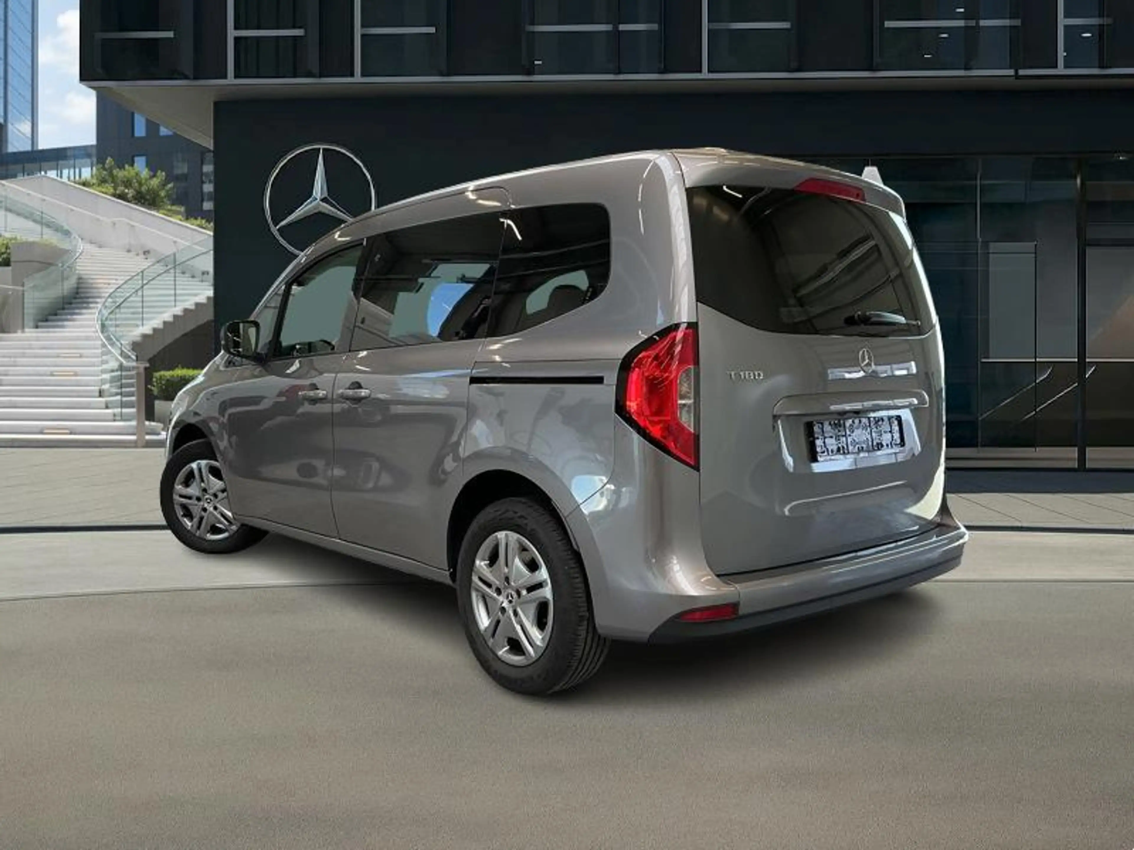 Mercedes-Benz T-Class Classe T 180 STYLE Standard — photo 8