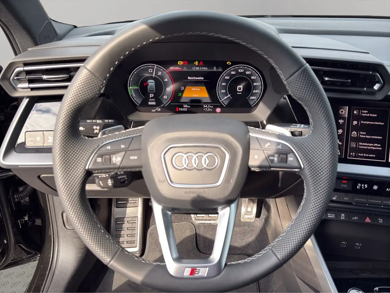 Audi A3 S line TFSIe S tronic+SONOS+PANO+MA 10