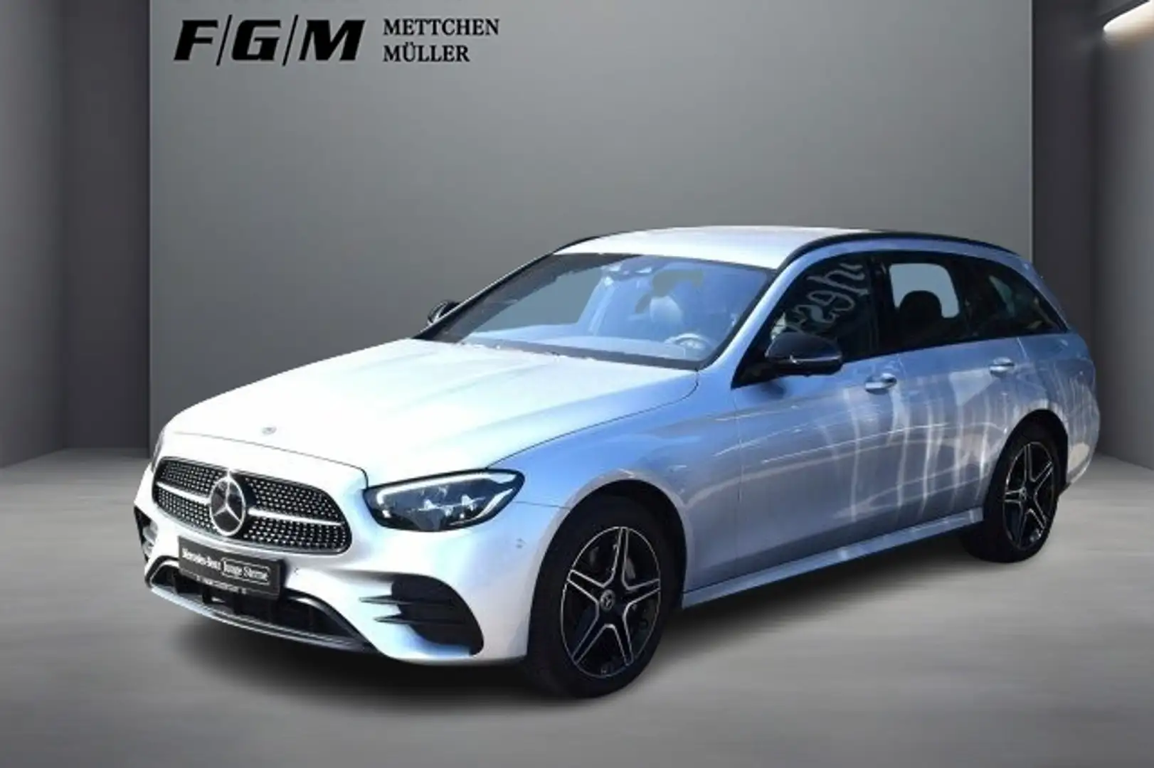 Mercedes-Benz E 300 de 4Matic T  AMG Line +Wide+MBUX+LED+AHK Argent - 1