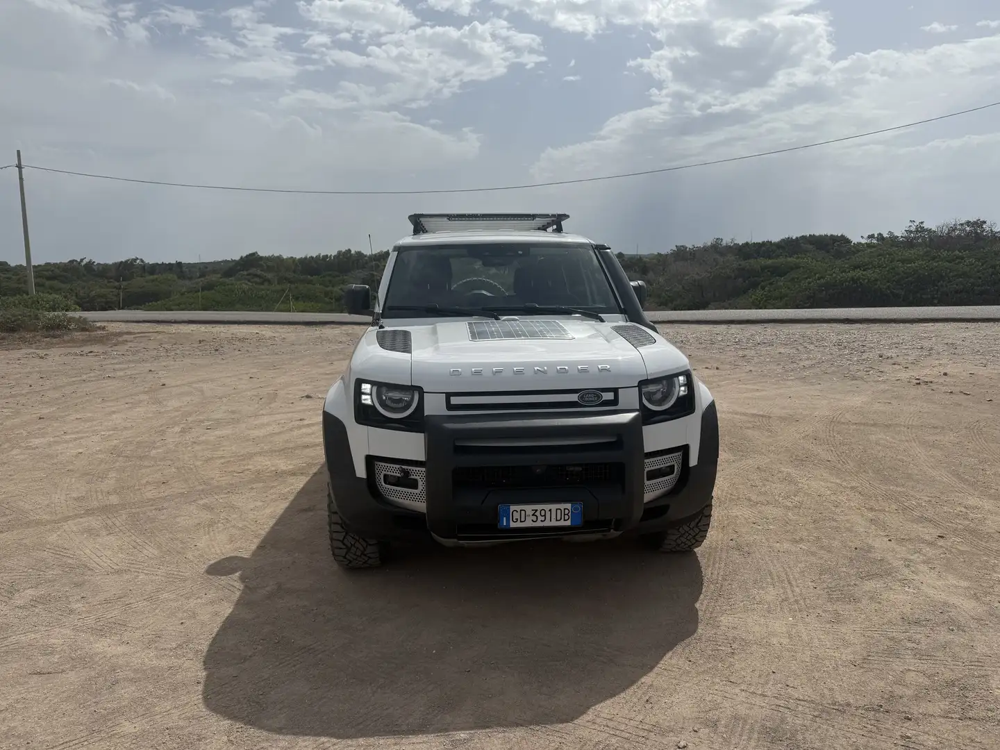 Land Rover Defender 110 2.0d sd4 SE awd 240cv auto - 2