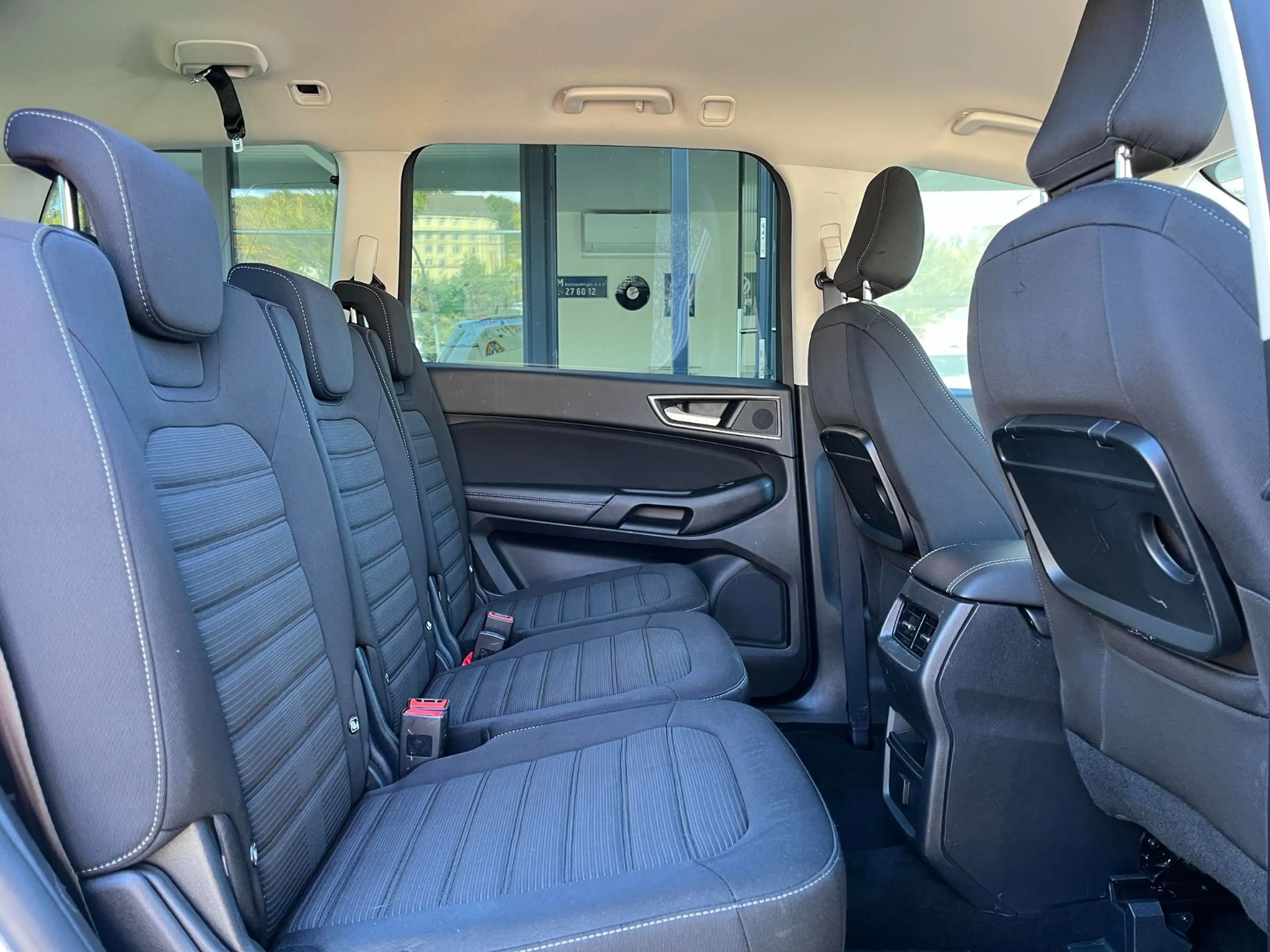 Ford Galaxy 2,0 EcoBlue Business 7-Sitzer-Navi-Carplay — photo 8