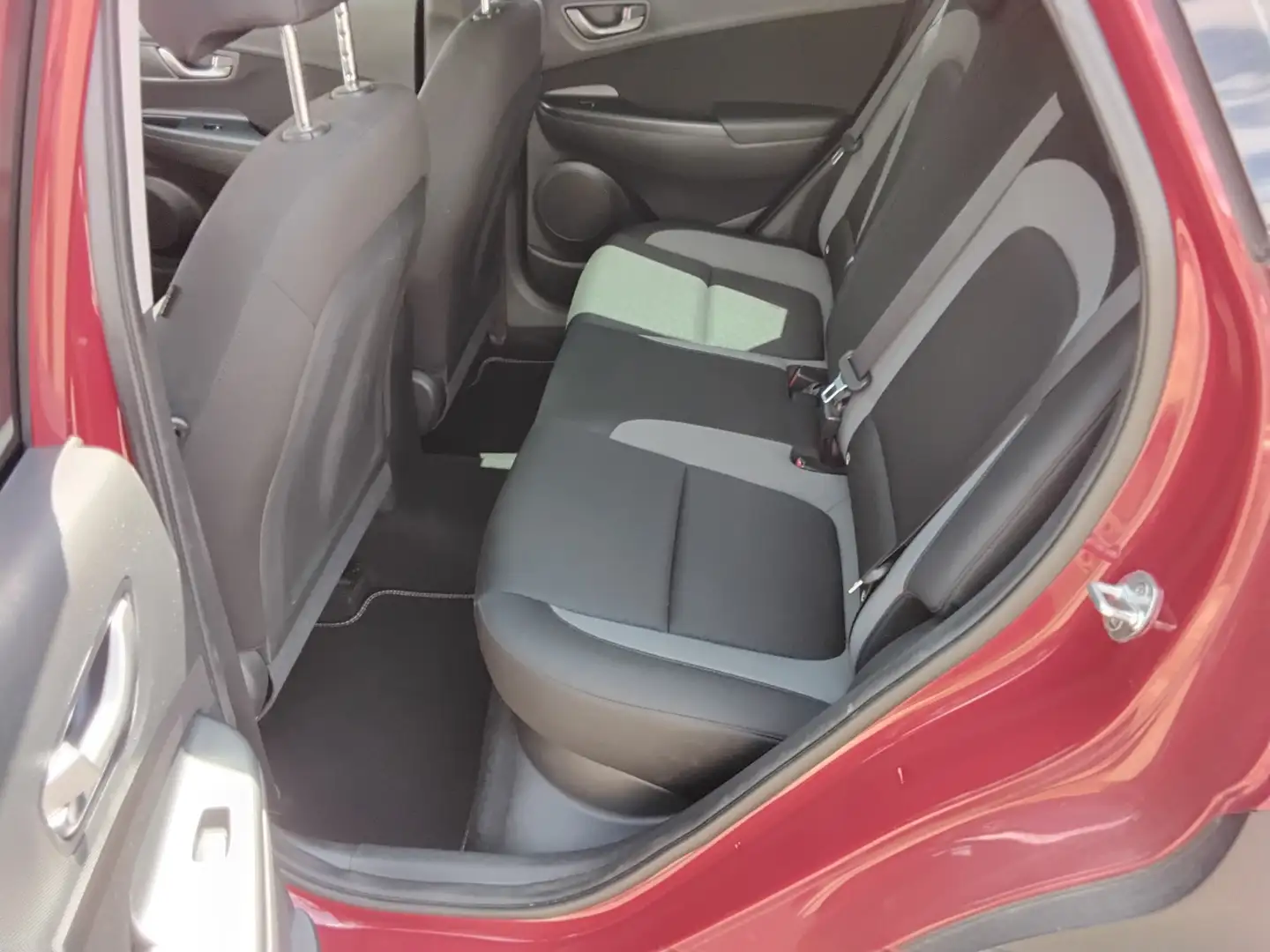 Hyundai KONA 1.0 T-GDI Comfort Rood - 2