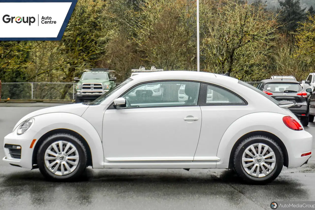 Volkswagen Beetle снимка Volkswagen Beetle