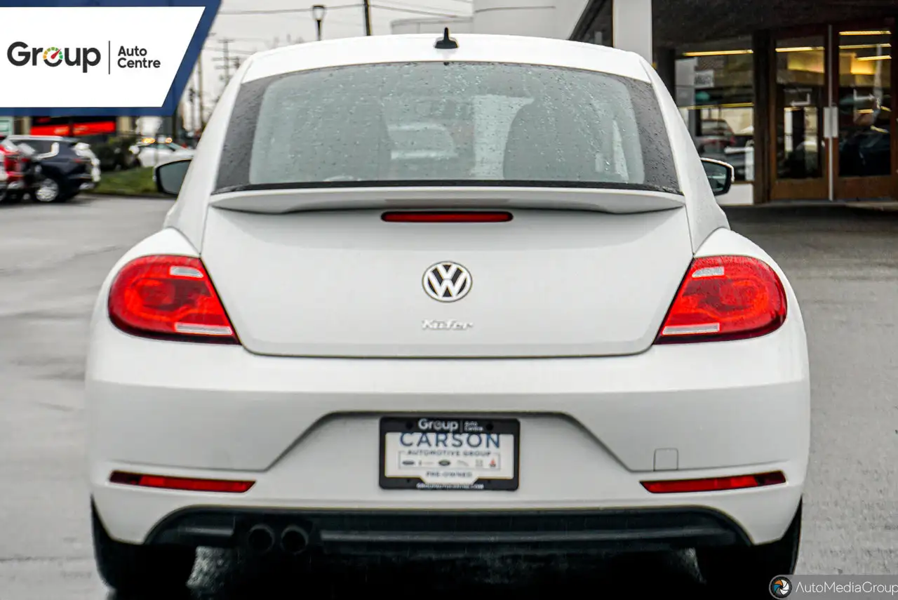 Volkswagen Beetle снимка Volkswagen Beetle
