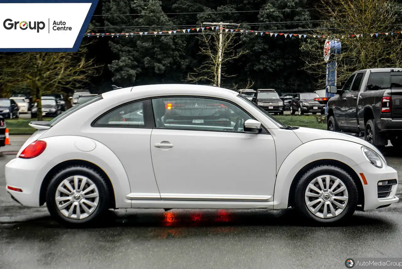 Volkswagen Beetle снимка Volkswagen Beetle