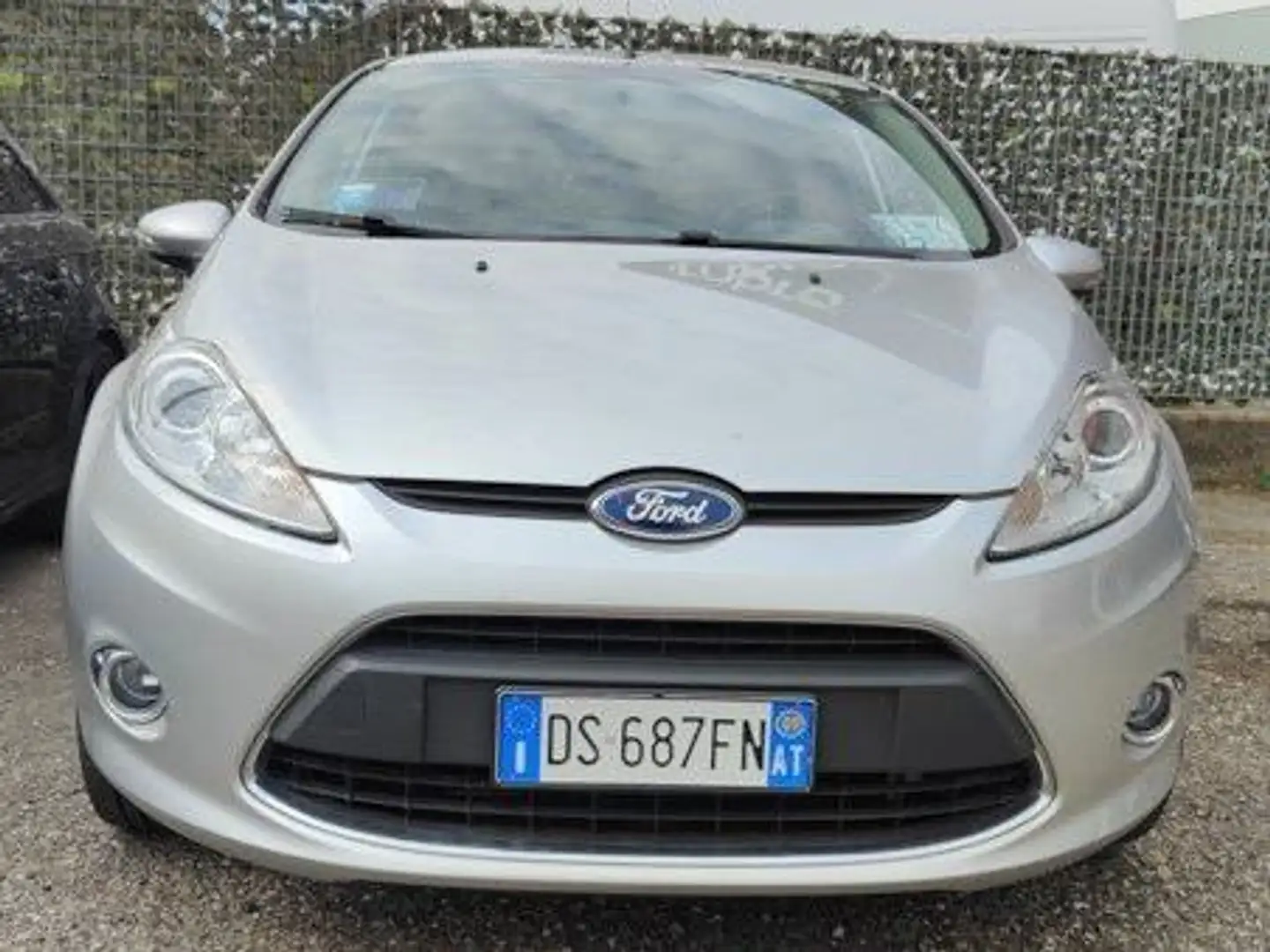 Ford Fiesta Fiesta VI 2008 5p 1.2 16v Titanium 82cv Argento - 2