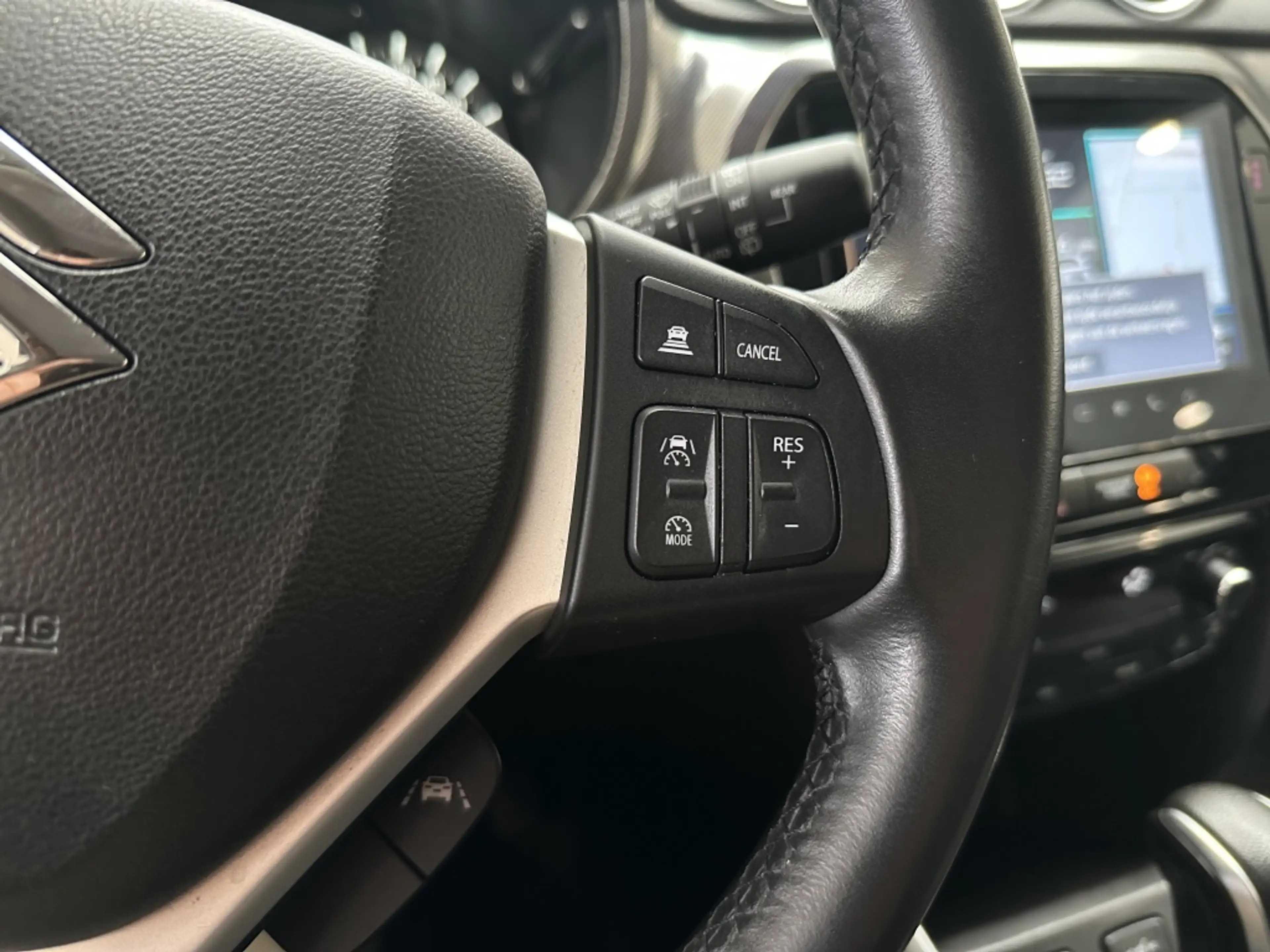 Suzuki Vitara 1.4 Boosterjet Hybride Style [ PANORAMADAK I CAMER — photo 27