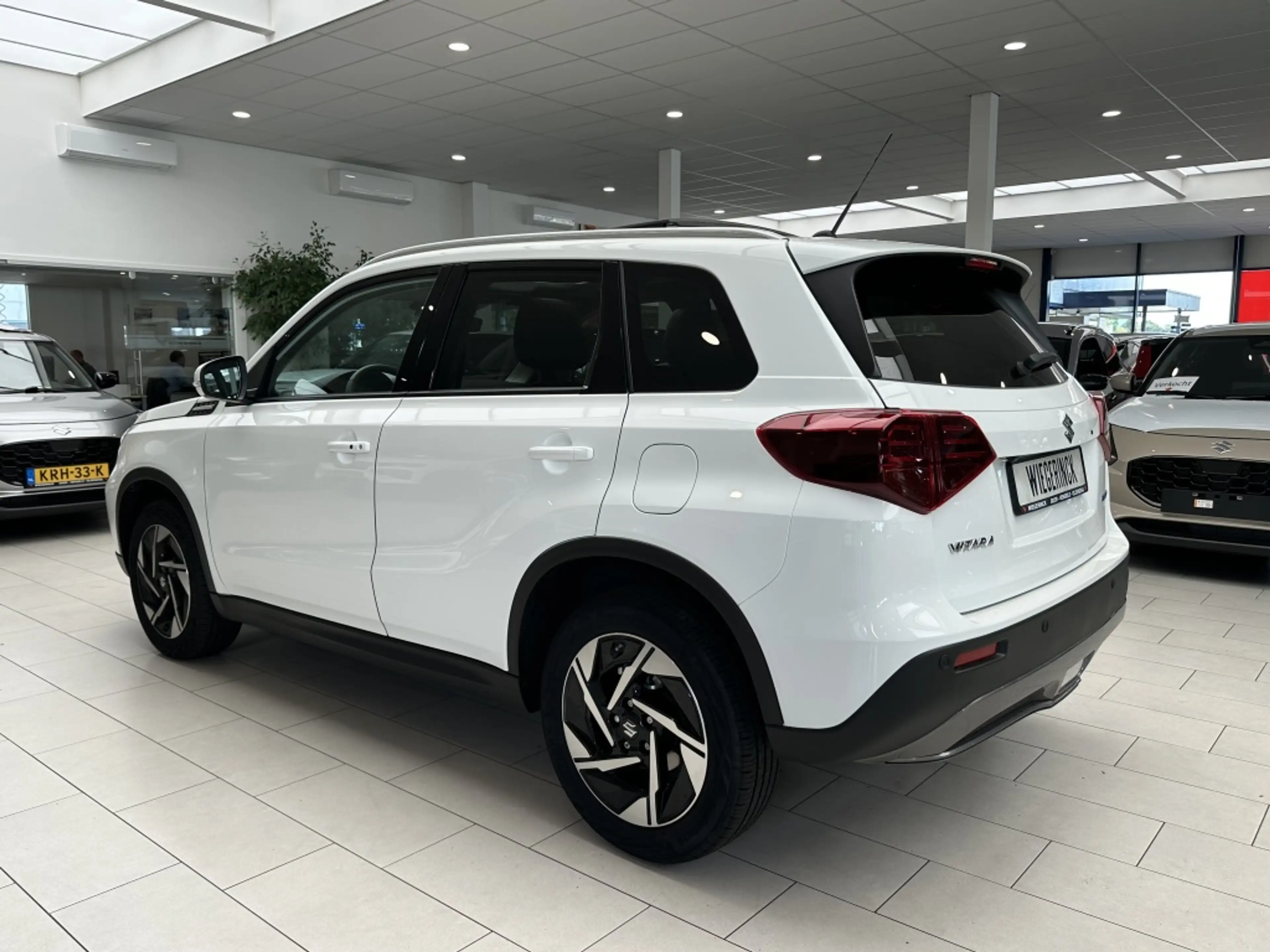 Suzuki Vitara 1.4 Boosterjet Hybride Style [ PANORAMADAK I CAMER — photo 29