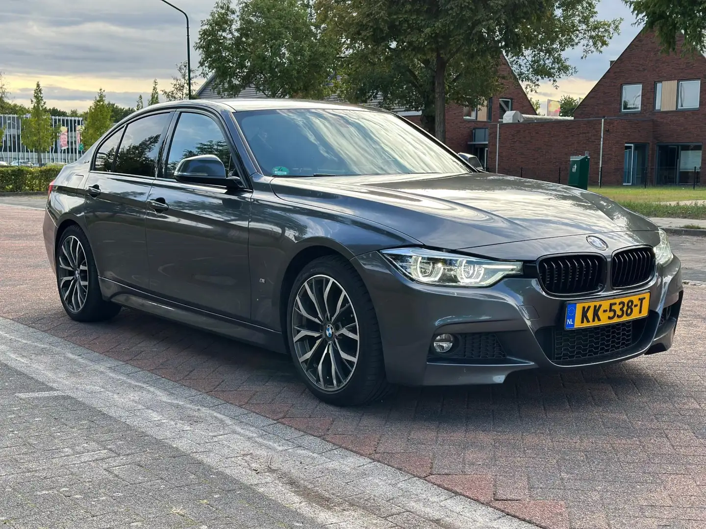 BMW 330 3-serie 330e Centennial Executive M SPORT PLUG IN Gris - 2