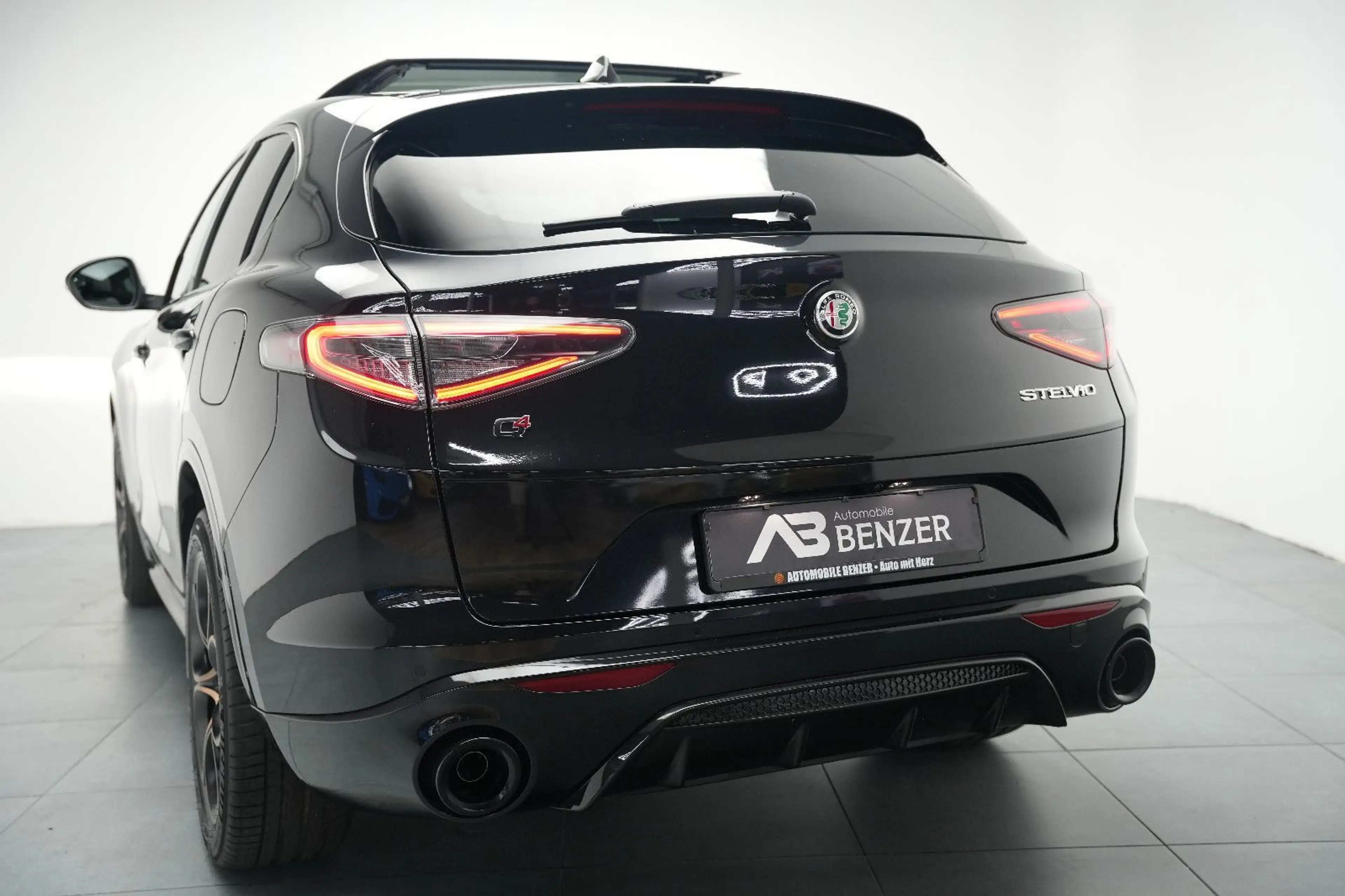 Alfa Romeo Stelvio Intensa *Panorama*Harman&Kardon*NEU*Kam — photo 8
