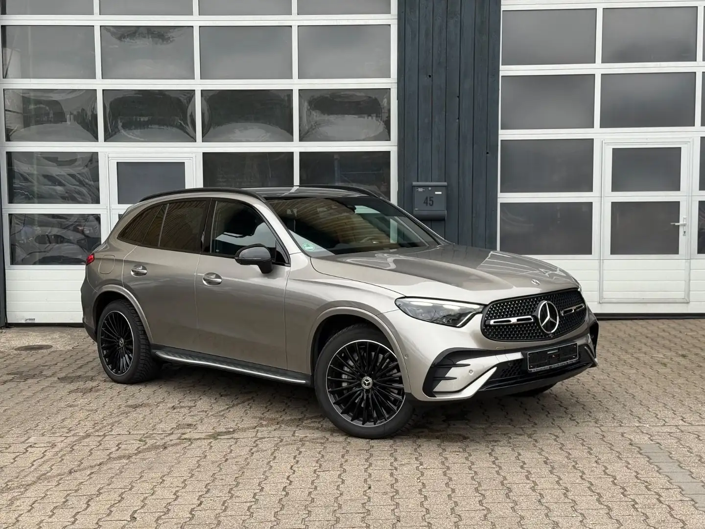 Mercedes-Benz GLC 300 de 4M/AMG/Air/HUD/Pano/Burm/360°/HAL Argent - 2