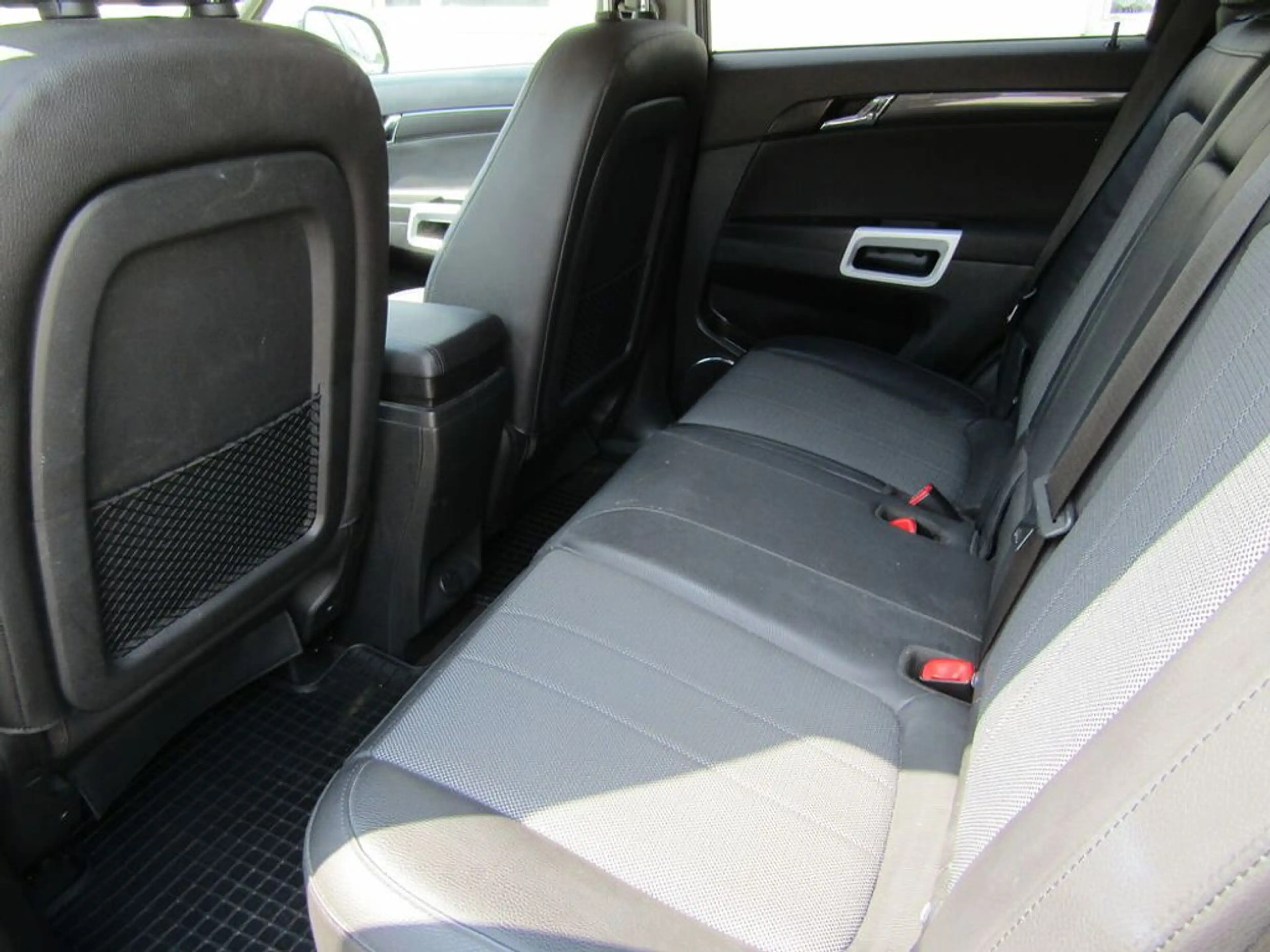 Opel Antara Style 4x2 — photo 15