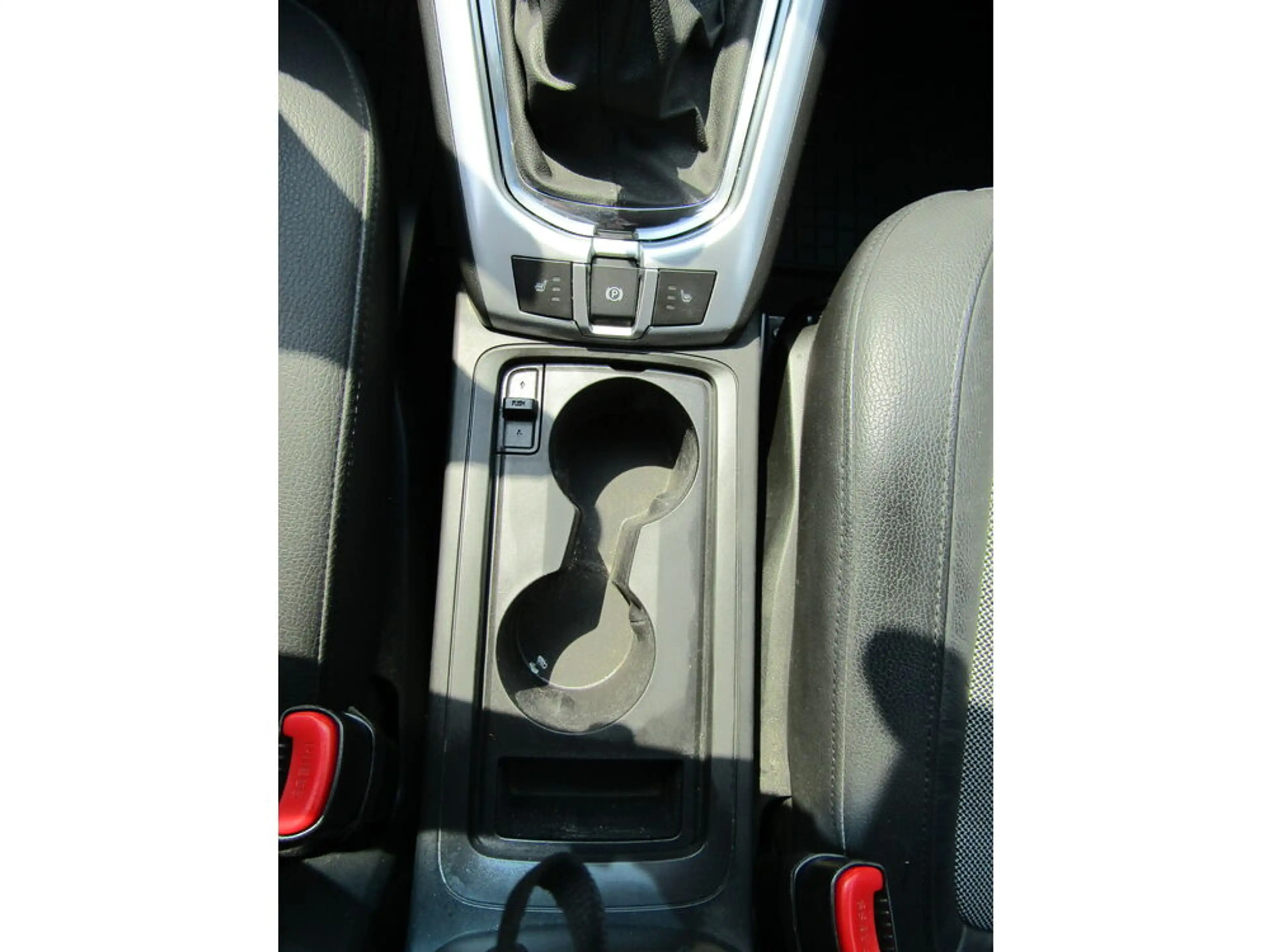 Opel Antara Style 4x2 — photo 13
