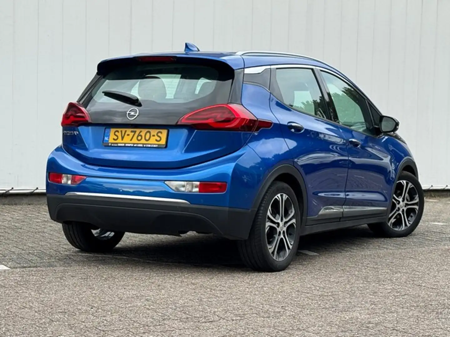 Opel Ampera-E Business Executive 60 kWh met Leer, Navi/Camera, B Bleu - 2