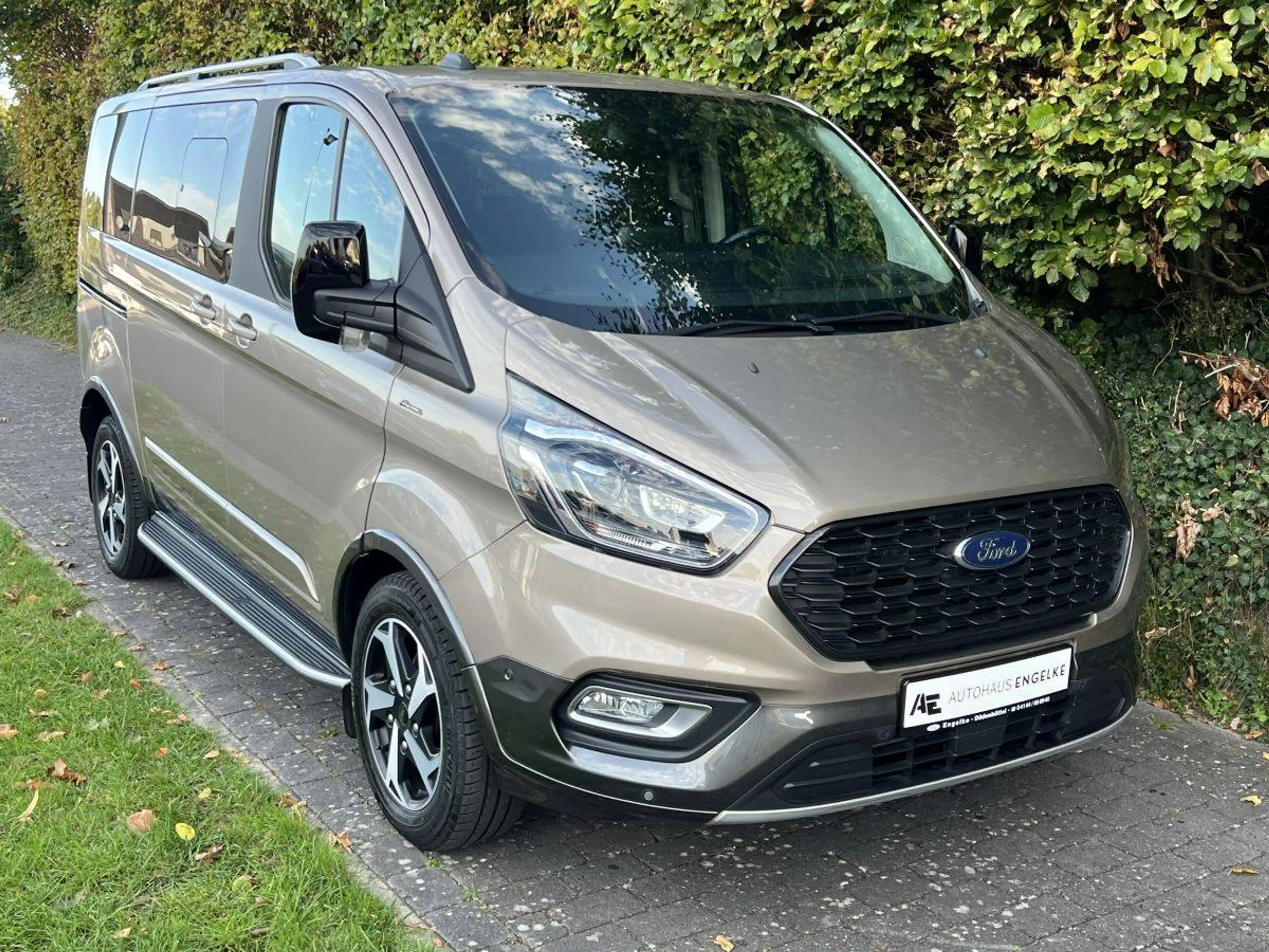 Ford Tourneo Custom 2.0 TDCi Mild-Hybrid L1 Active *Top-Zustand* Trittbretter* — photo 4