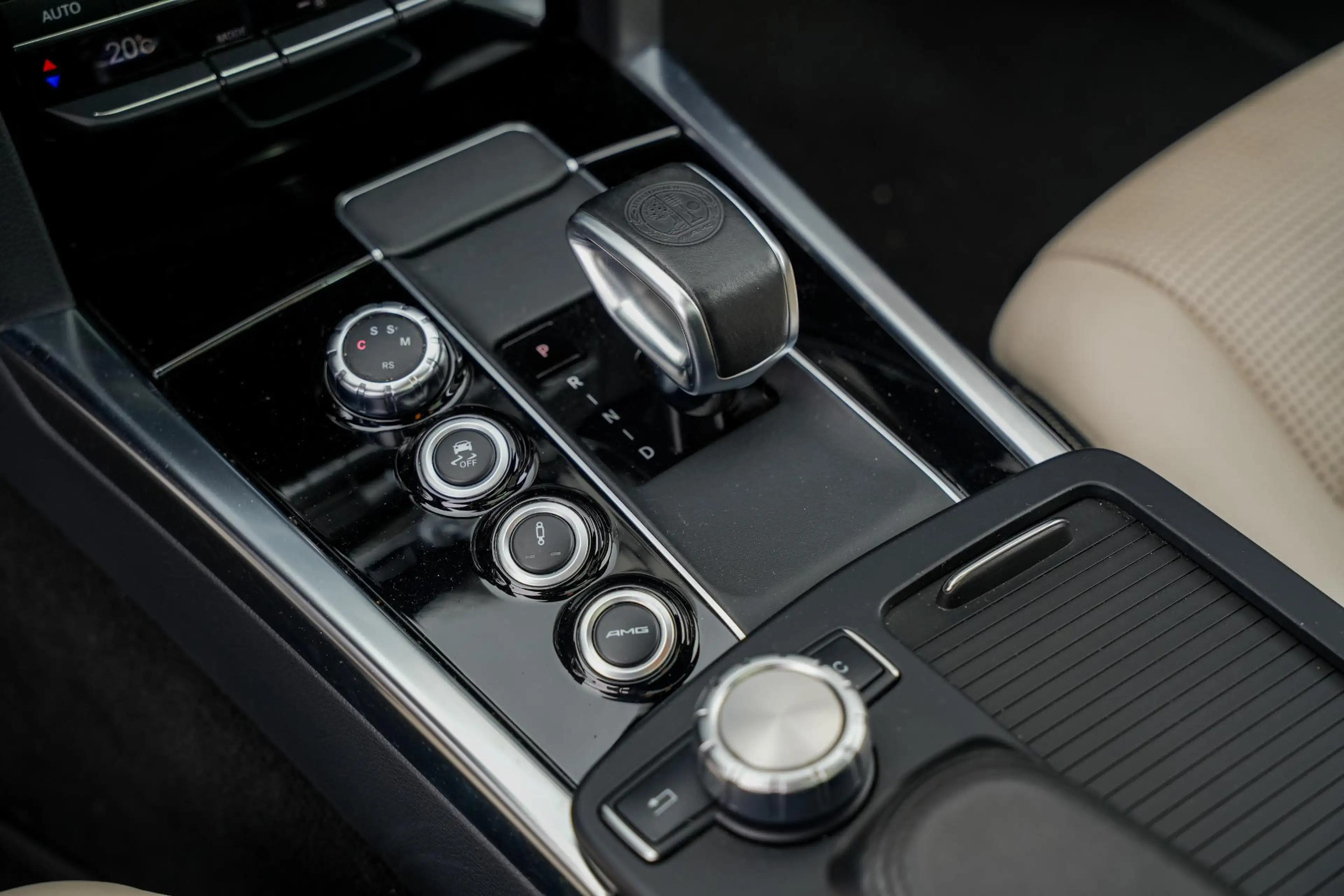 Mercedes-Benz E 63 AMG Estate S 4MATIC Panodak Harman Kardon Memory ACC 5 — photo 15