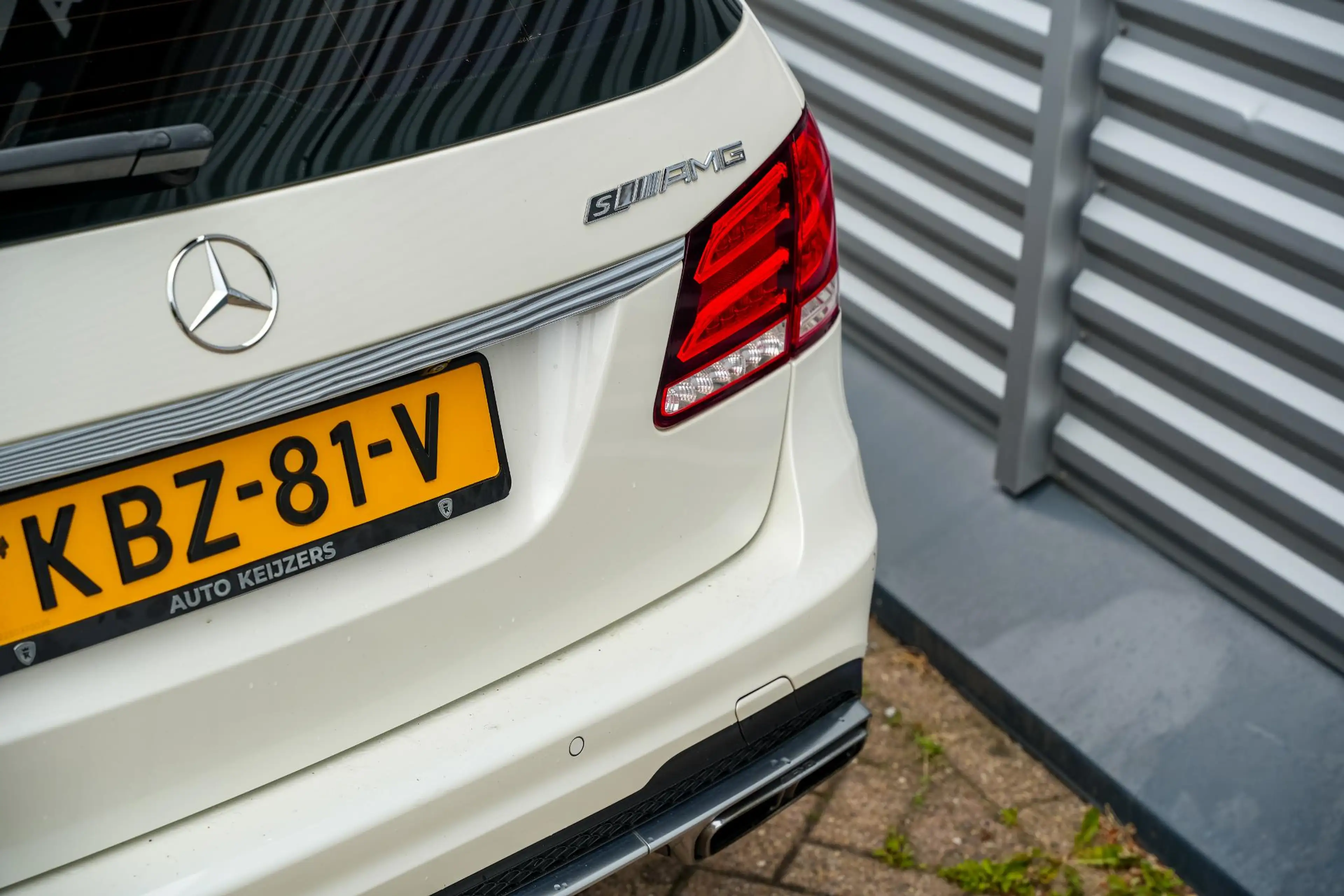 Mercedes-Benz E 63 AMG Estate S 4MATIC Panodak Harman Kardon Memory ACC 5 — photo 35