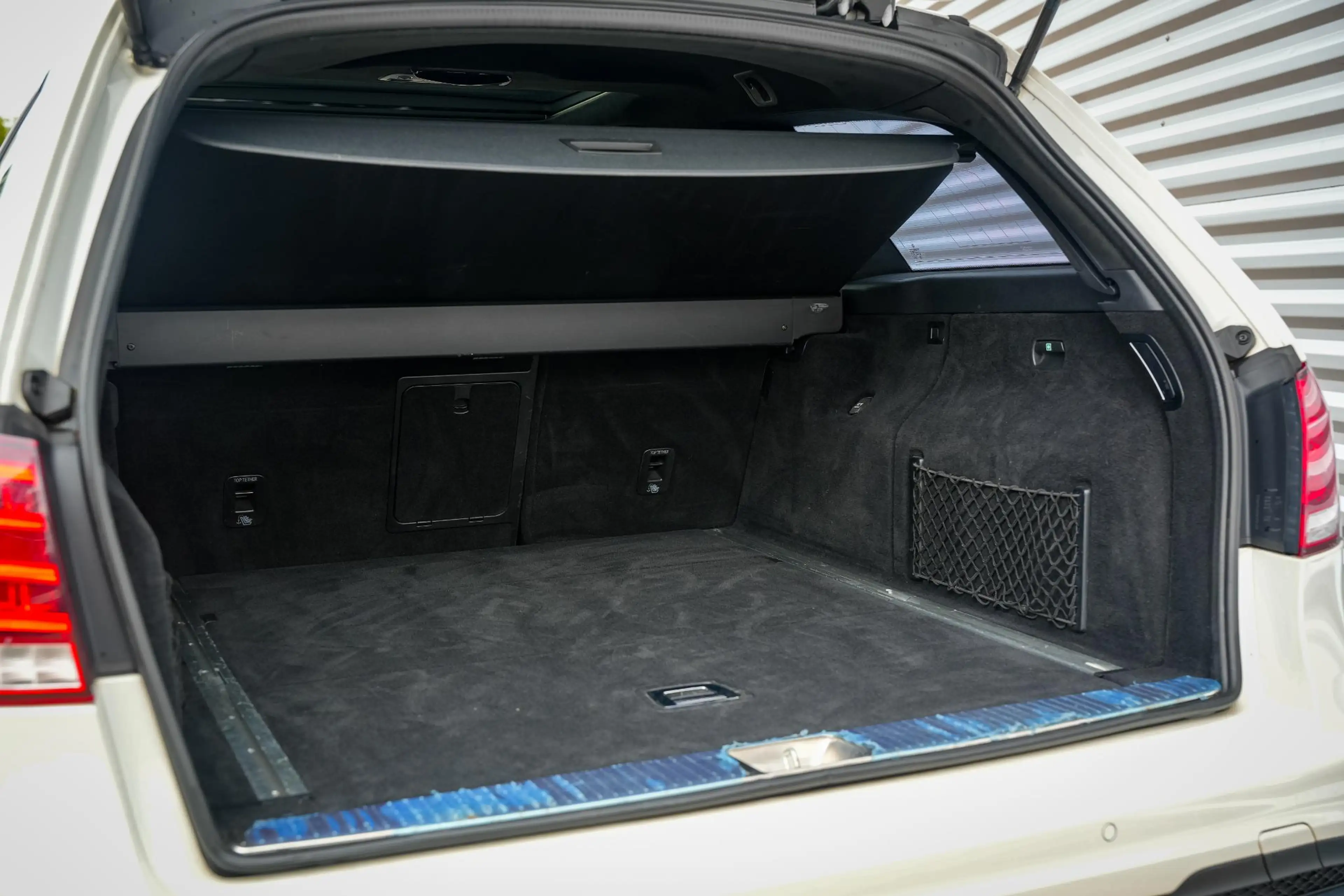 Mercedes-Benz E 63 AMG Estate S 4MATIC Panodak Harman Kardon Memory ACC 5 — photo 29