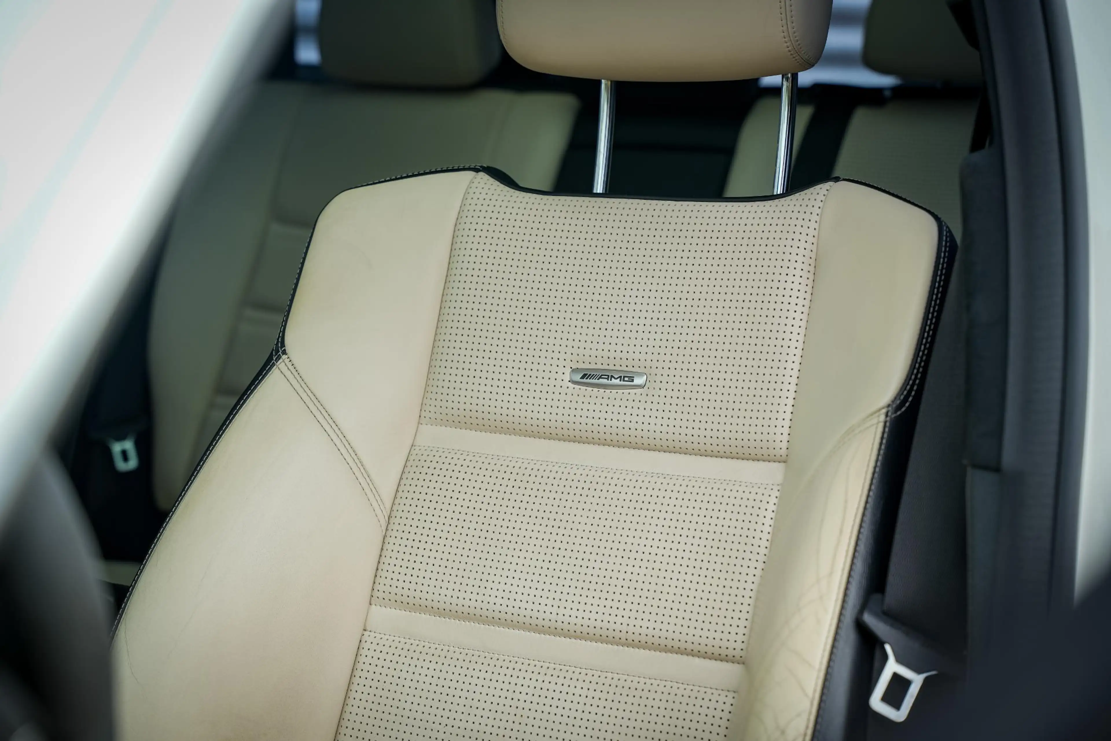 Mercedes-Benz E 63 AMG Estate S 4MATIC Panodak Harman Kardon Memory ACC 5 — photo 27