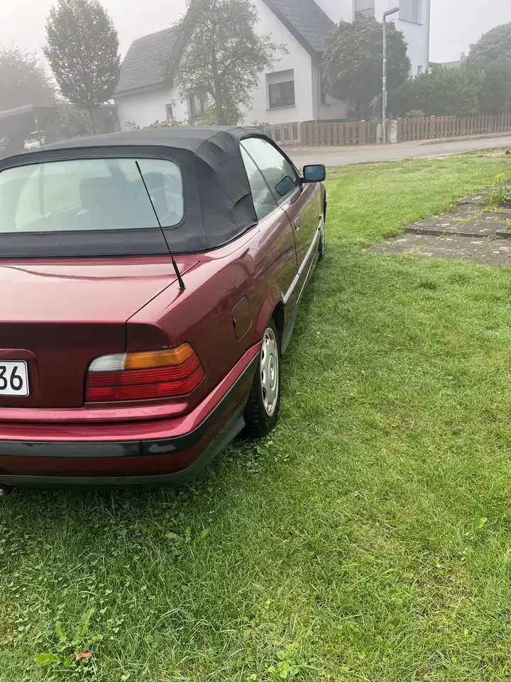 BMW 318i, foto 6