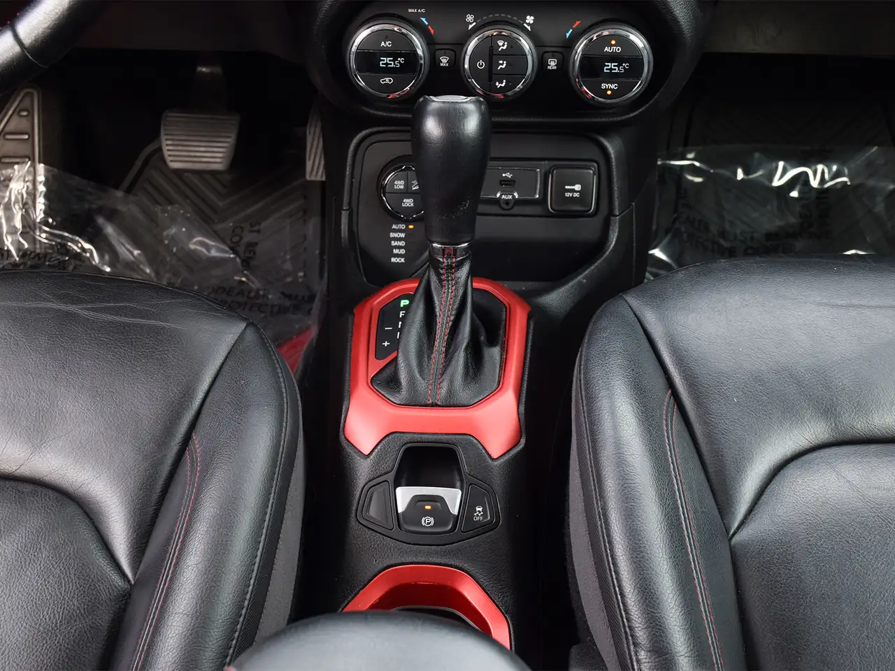 Jeep Renegade снимка Jeep Renegade