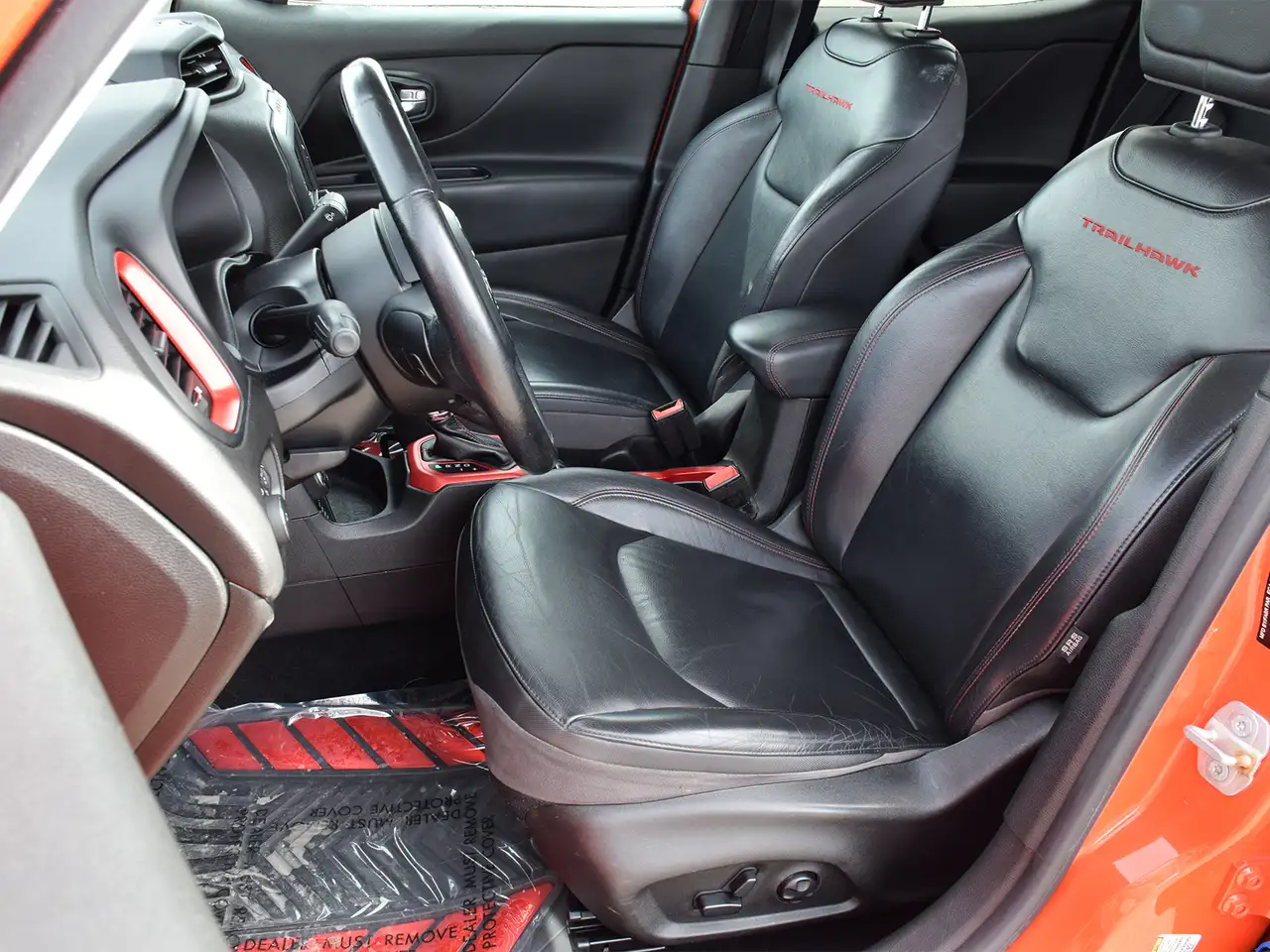 Jeep Renegade снимка Jeep Renegade