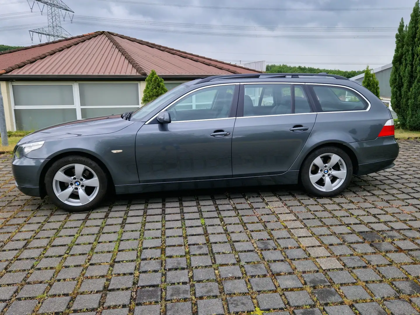 BMW 525 🚗 525i, 2 Hand, Memory Sitze, Xenon, PDC 🚗 Grau - 2
