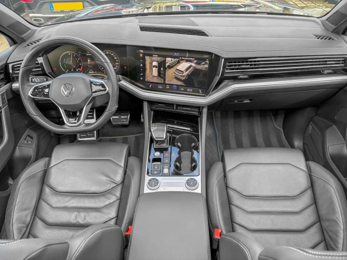 Volkswagen Touareg R 4Motion eHybrid/ ERGO CONFORT/VIRTUAL/PANORAMA Zwart - 2