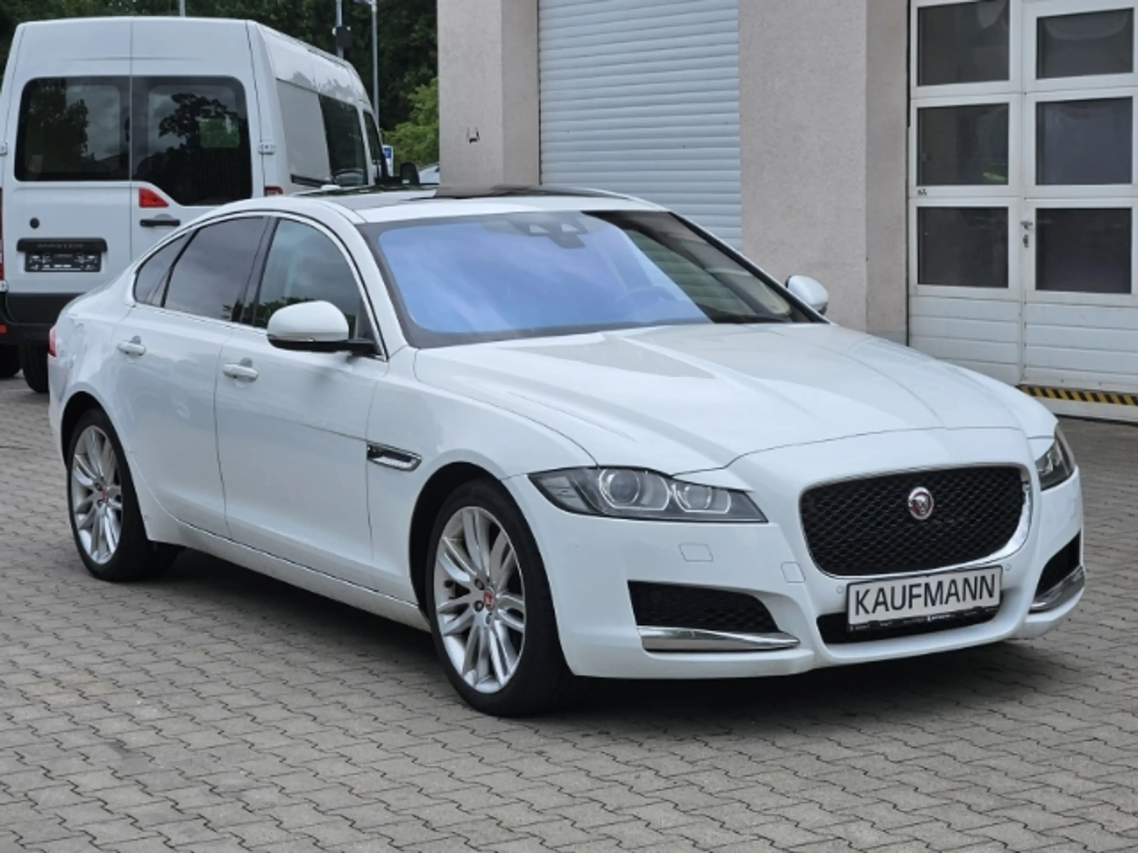 Jaguar XF AWD Automatik — photo 3
