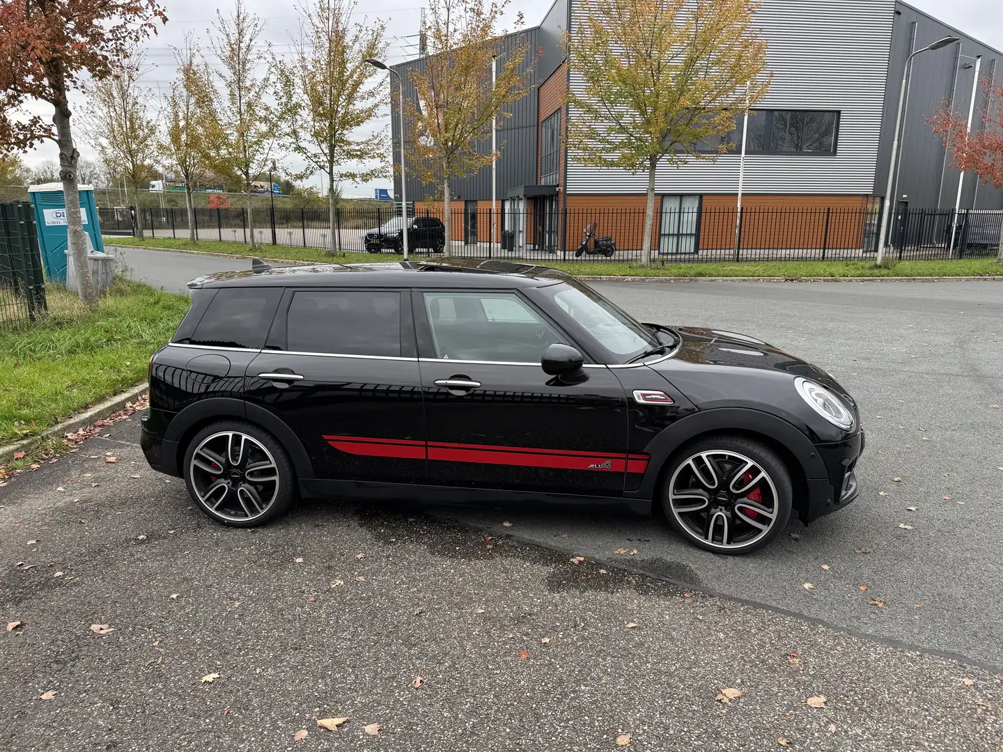 MINI John Cooper Works Clubman 2.0 JCW ALL4 Chili Zwart - 2