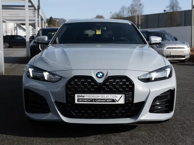 BMW 4 Series view 4