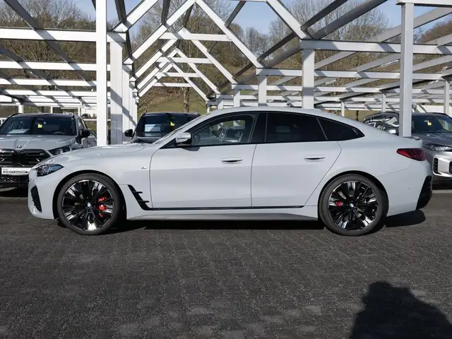 BMW 4 Series view 6