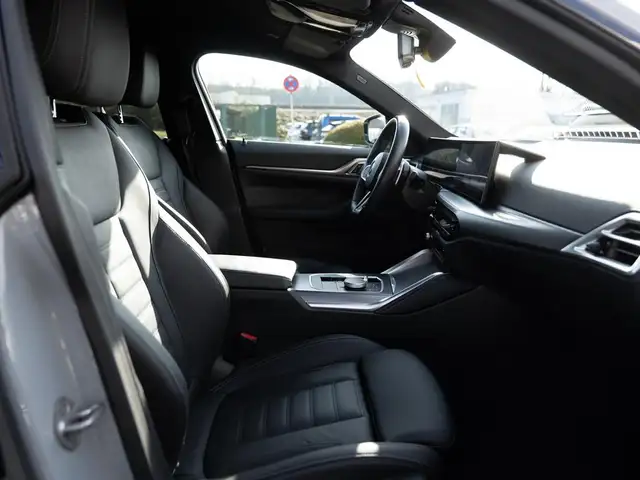 BMW 4 Series view 12