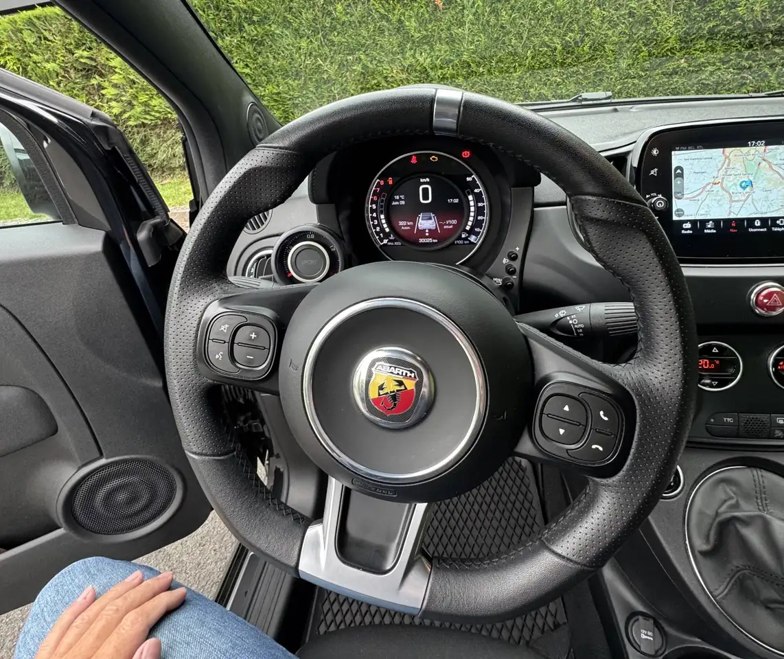 Abarth 595C 2023 — фото 12
