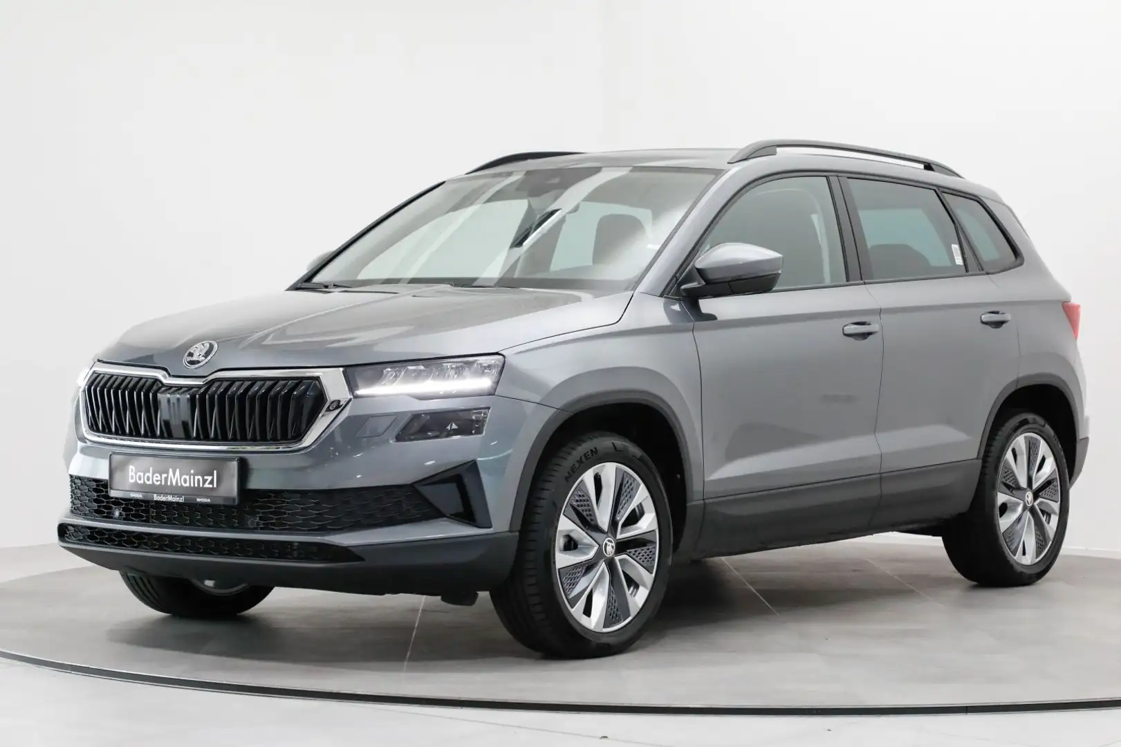 Skoda Karoq 1.5 TSI DSG CarPlay Kam. AHK ACC Virtual Grau - 2