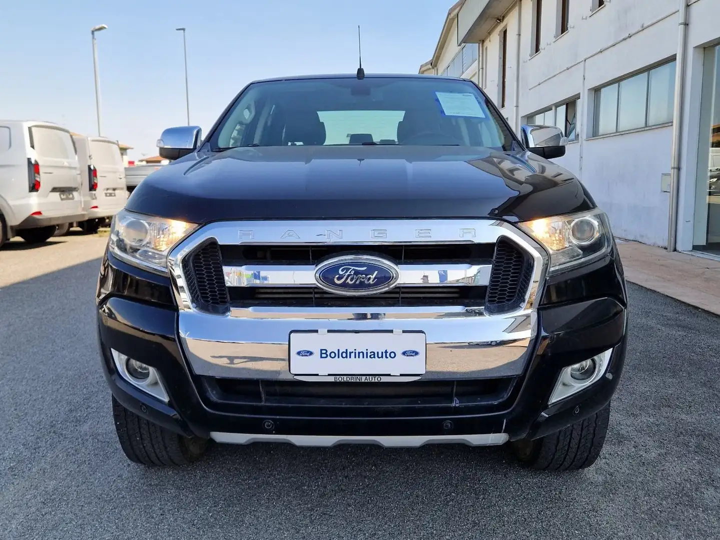 Ford Ranger Ranger 2.2 tdci Limited 160cv auto 18500+IVA Zwart - 2
