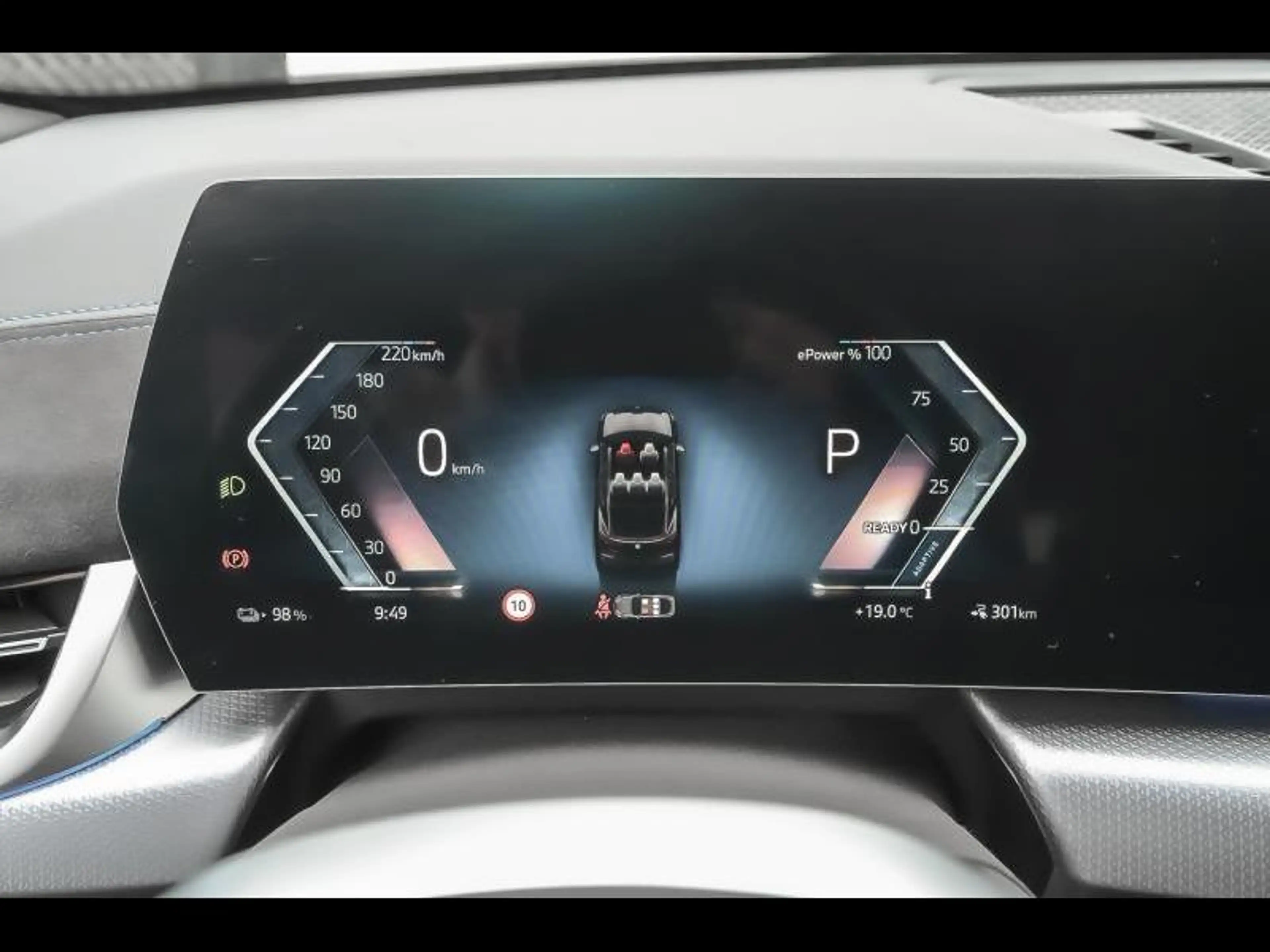 BMW iX2 eDrive30 — photo 9