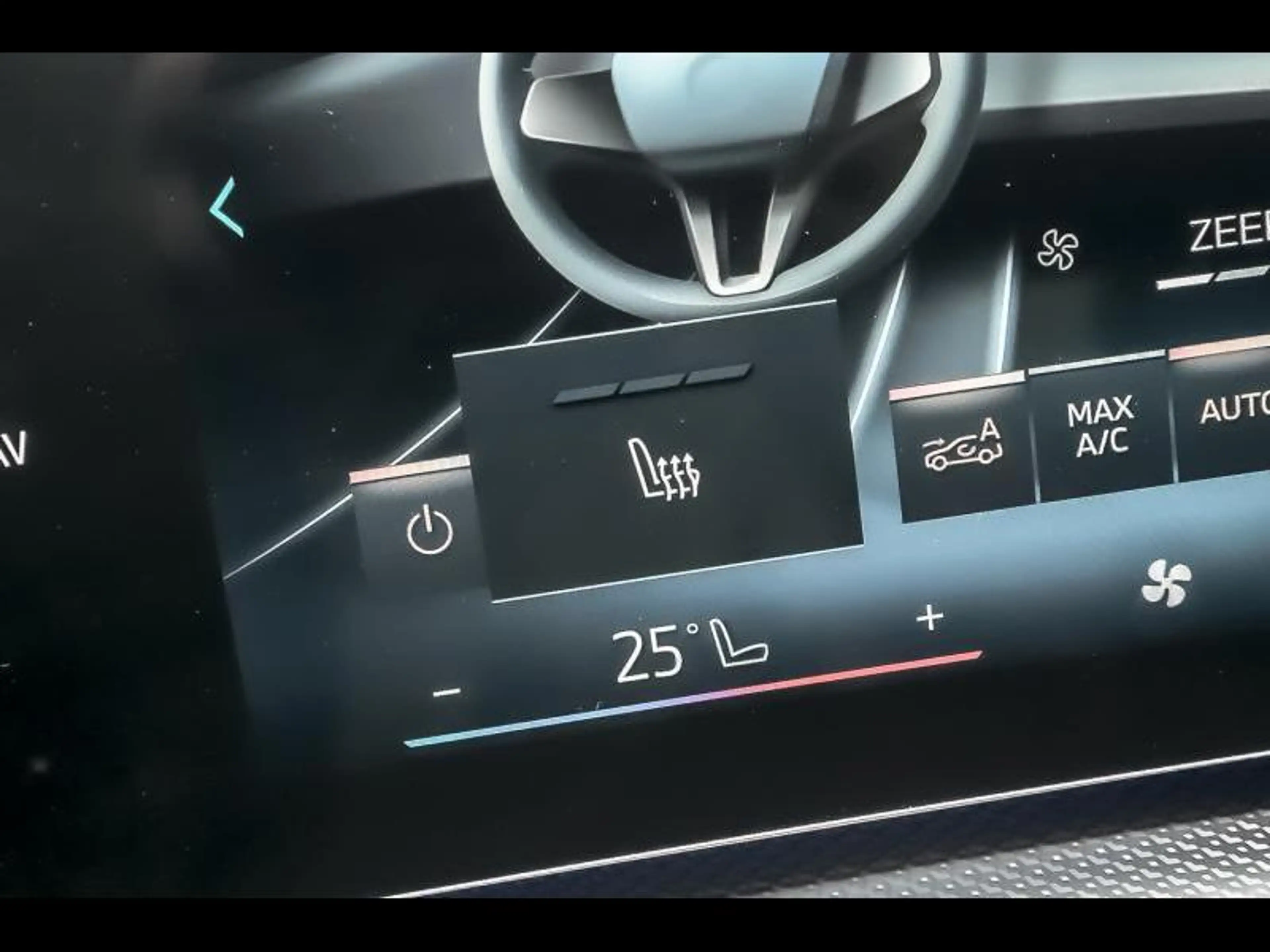 BMW iX2 eDrive30 — photo 12