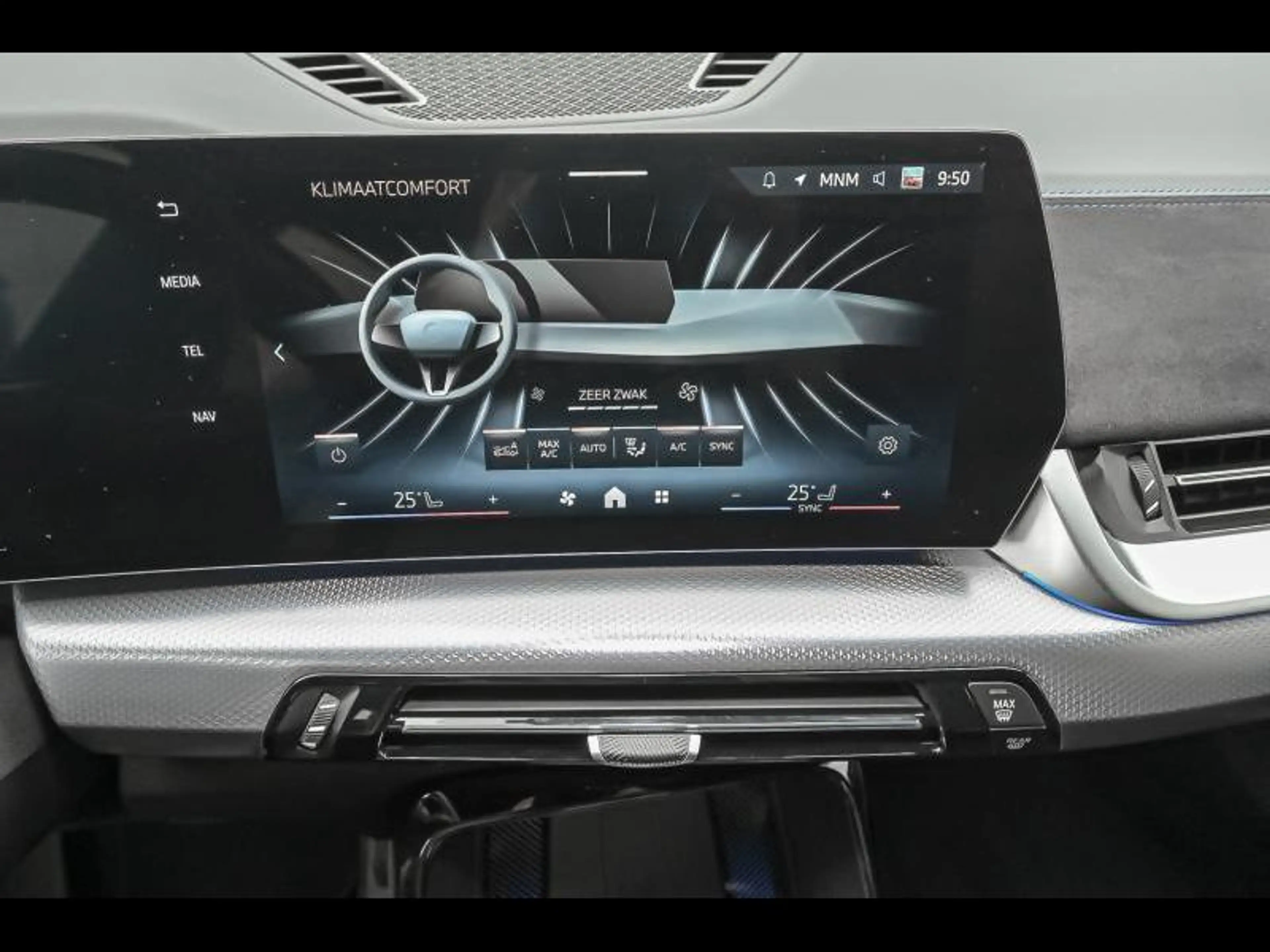 BMW iX2 eDrive30 — photo 11