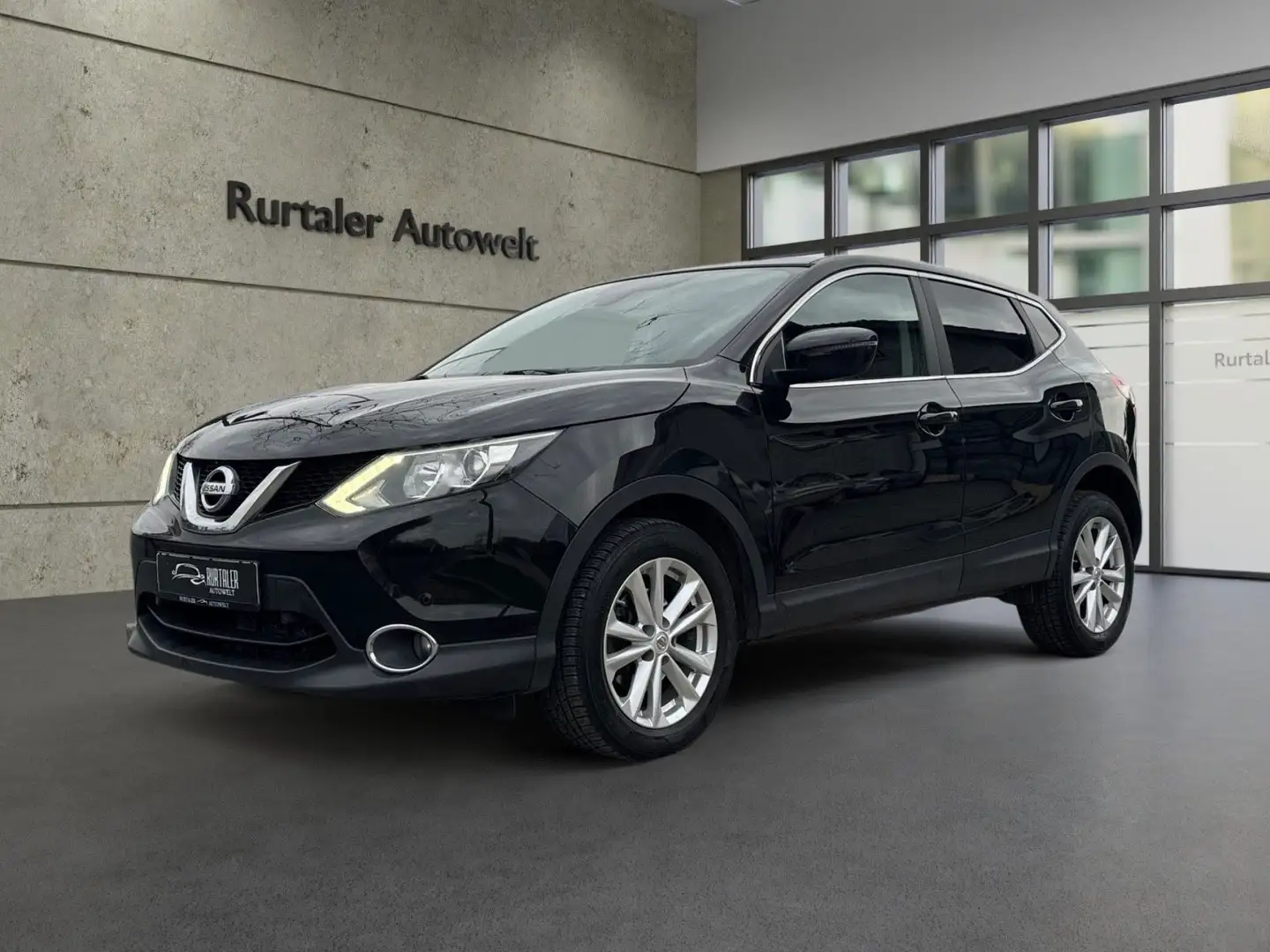 Nissan Qashqai Acenta *KLIMMAUT.*NAVI*SHZ*RFK*AMBIENTE* Schwarz - 1