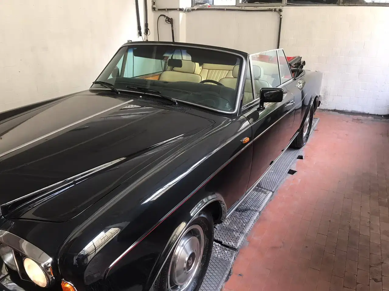 Rolls-Royce Corniche 6.8 Cabriolet, foto 2