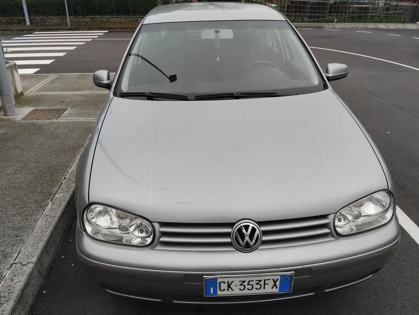 Volkswagen Golf 5p 1.6 Time - 2