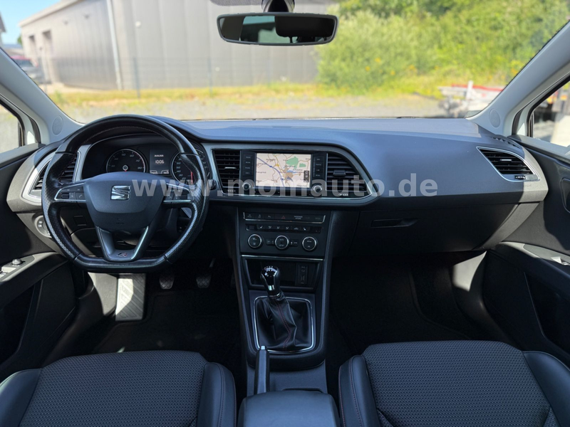 SEAT Leon FR KLIMA NAVI PDC LED SPORT — photo 12