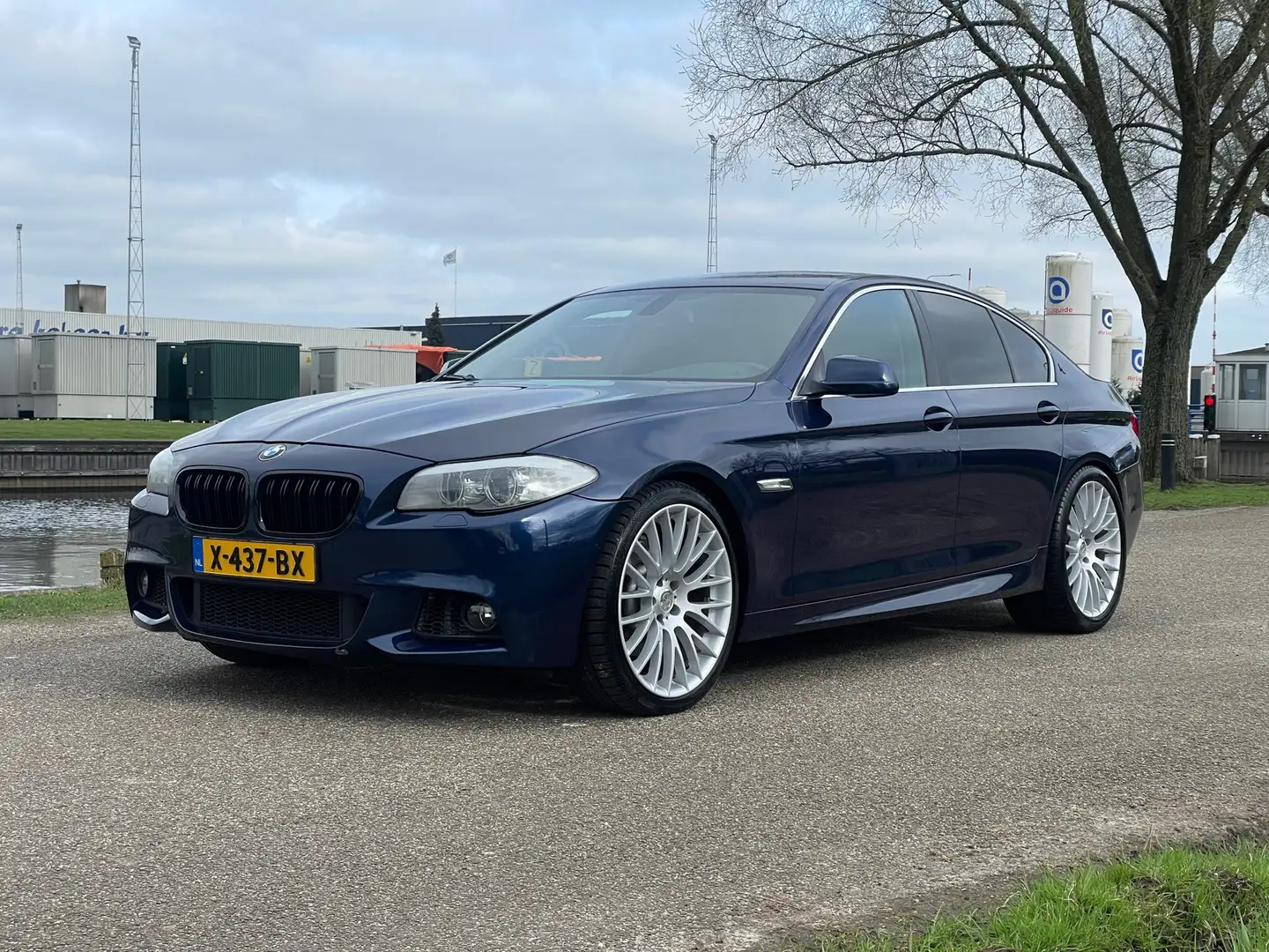 BMW 528 528i High Executive | 21 inch | Leder Blauw - 1