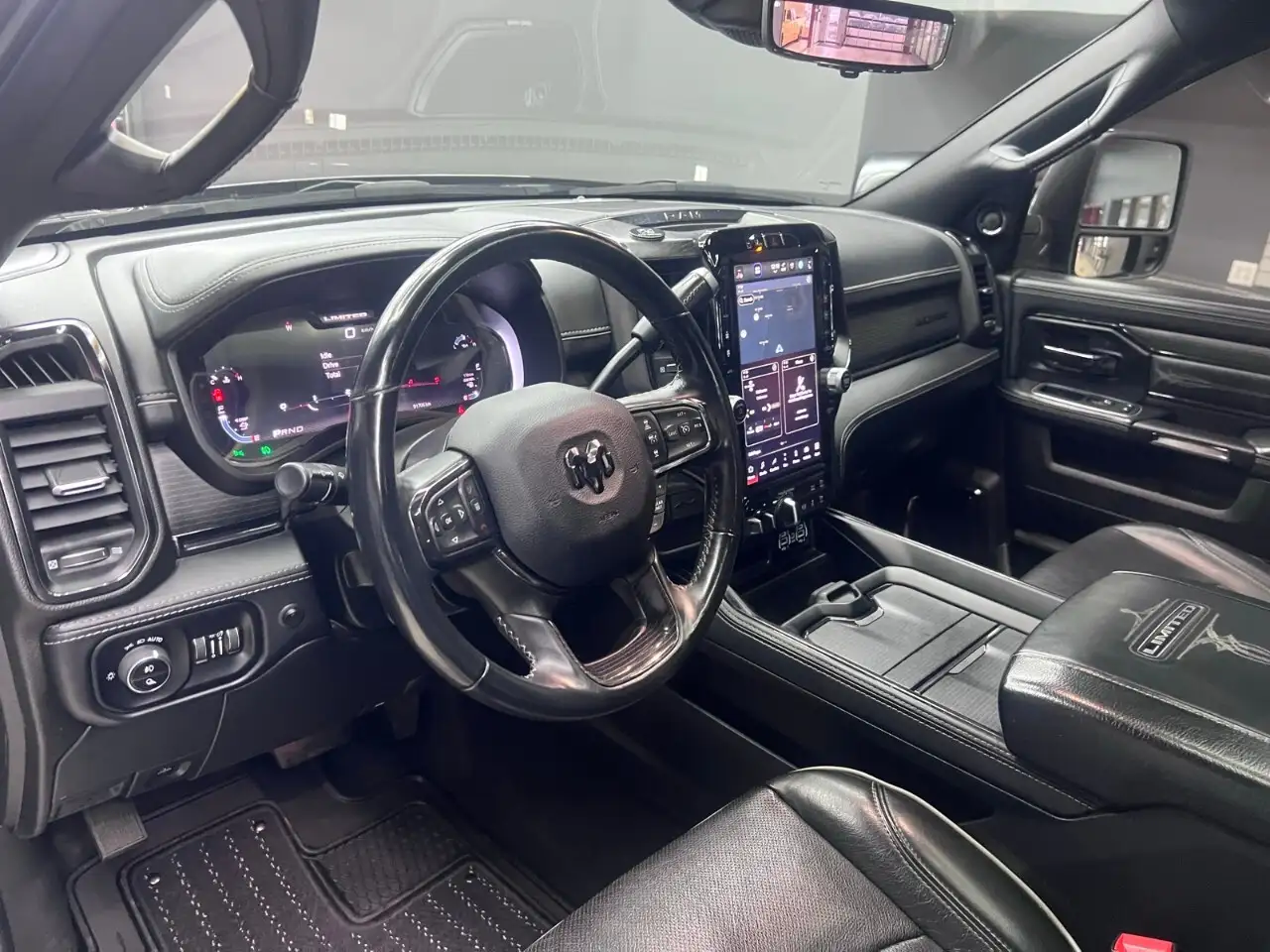 RAM 3500 снимка RAM 3500