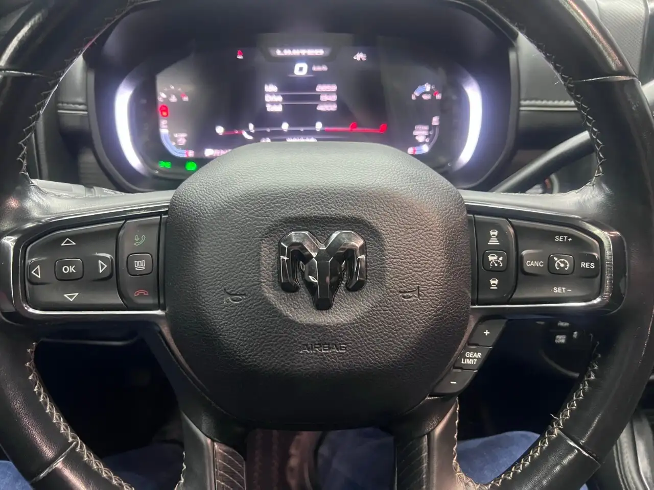 RAM 3500 снимка RAM 3500