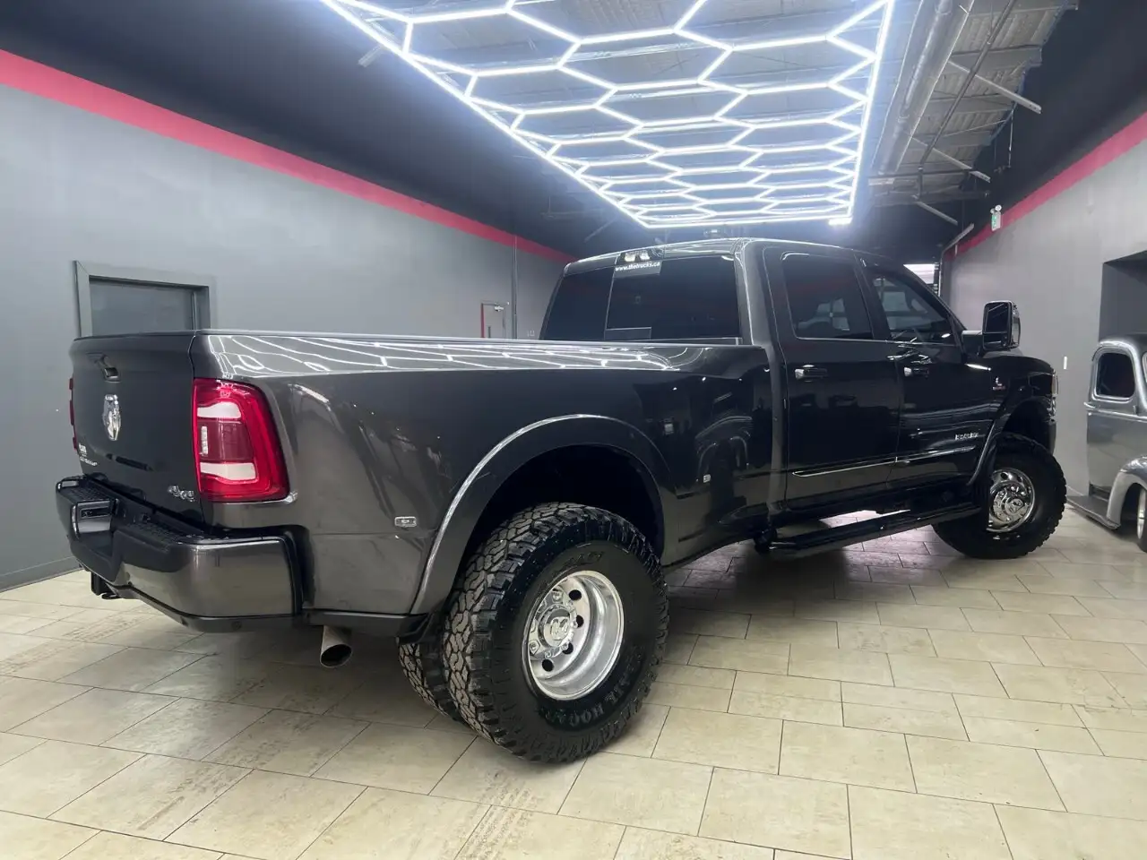 RAM 3500 снимка RAM 3500