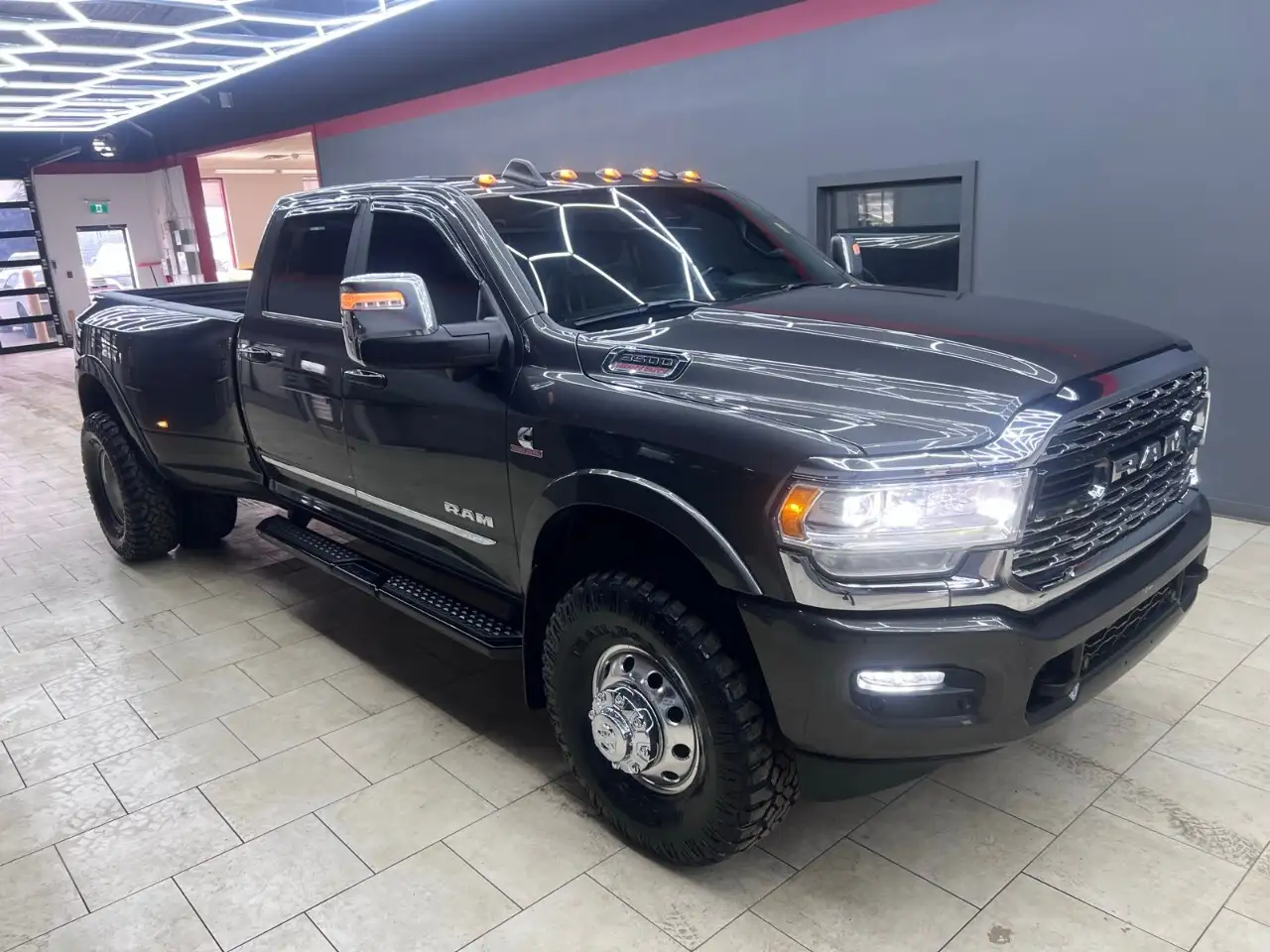 RAM 3500 снимка RAM 3500