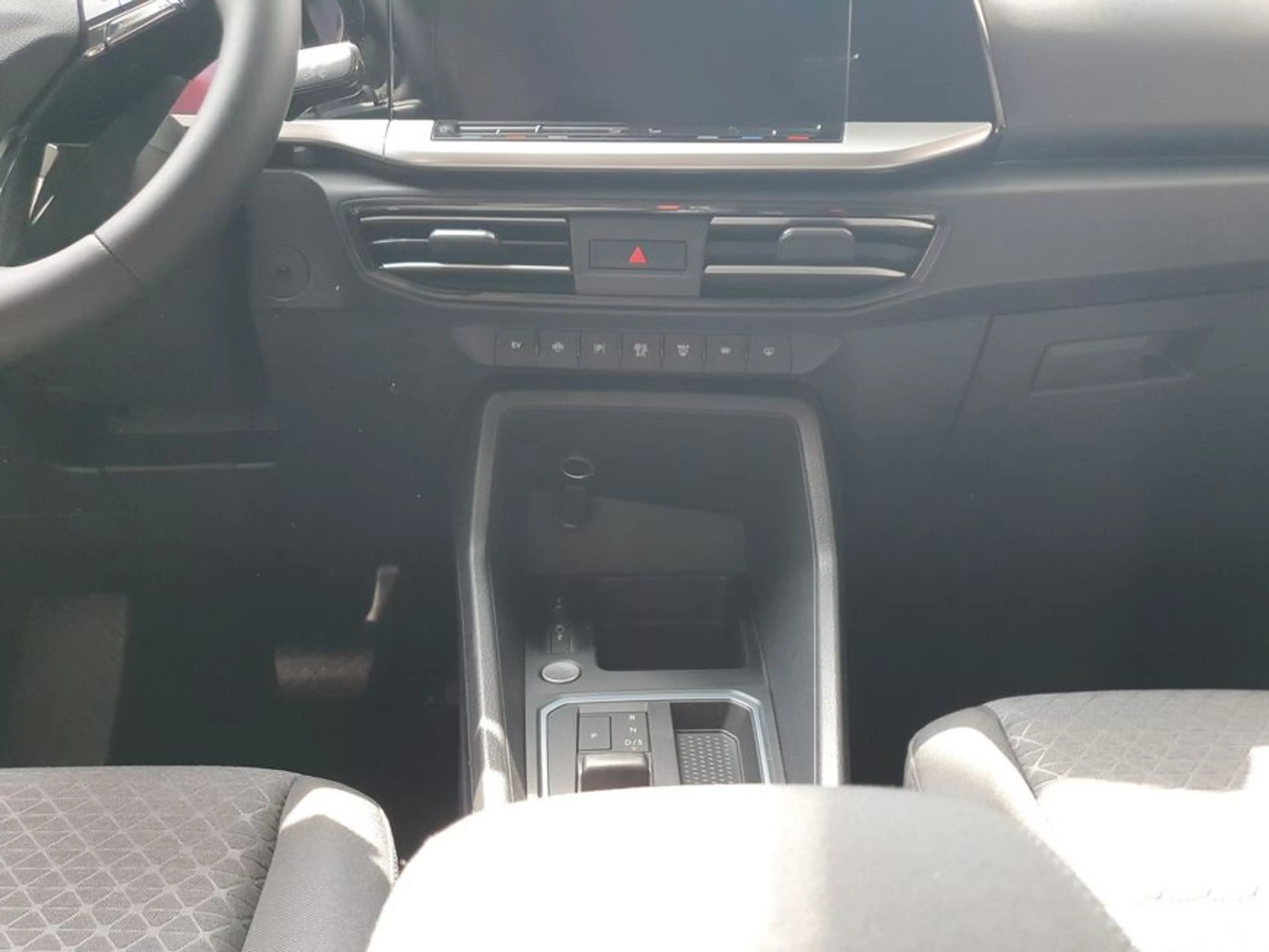 Ford Grand Tourneo Connect 1.5 EcoBoost PHEV Aut. TITAN — photo 15