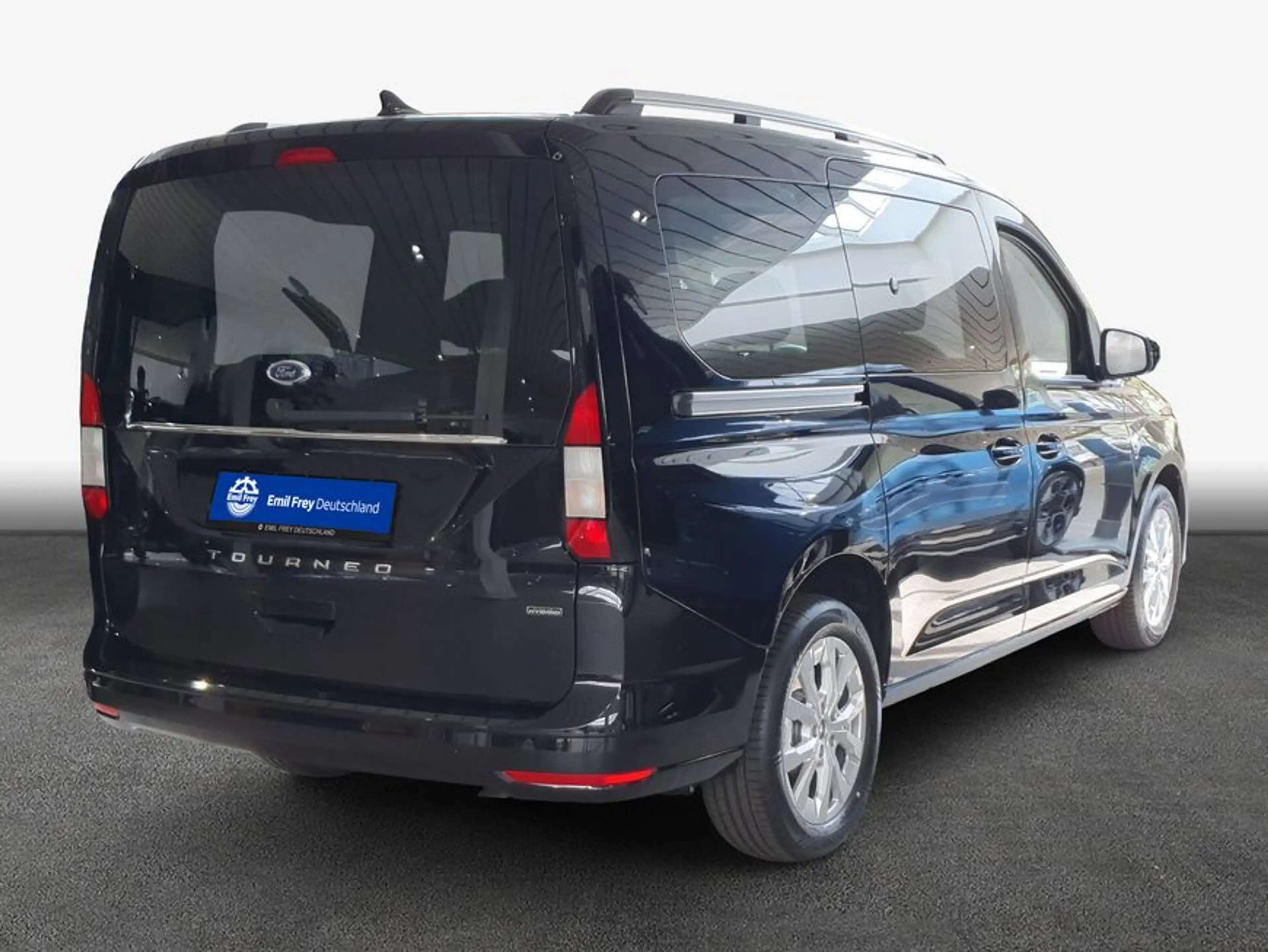 Ford Grand Tourneo Connect 1.5 EcoBoost PHEV Aut. TITAN — photo 2